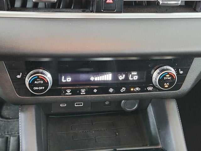 2024 Mitsubishi Outlander SE Black Edition