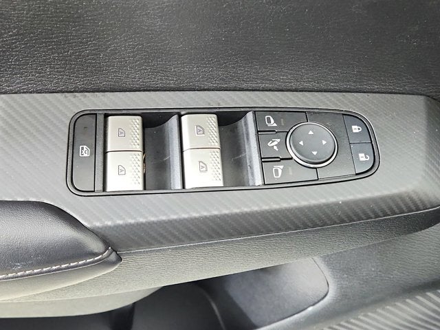 2024 Mitsubishi Outlander Base