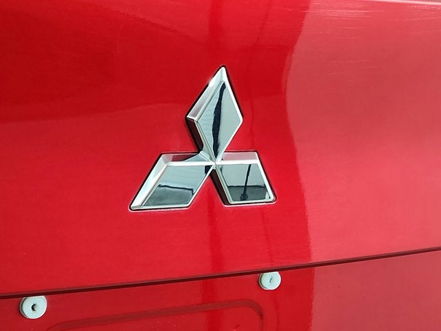 2025 Mitsubishi Outlander Base