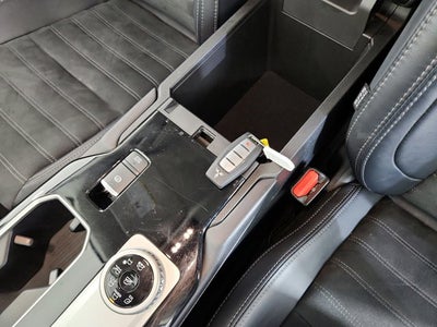 2025 Mitsubishi Outlander Base