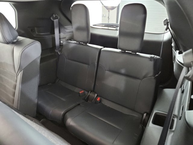 2025 Mitsubishi Outlander Base