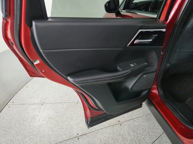 2025 Mitsubishi Outlander Base