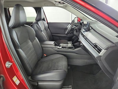 2025 Mitsubishi Outlander Base