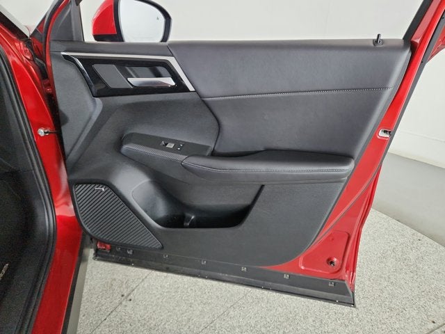 2025 Mitsubishi Outlander Base
