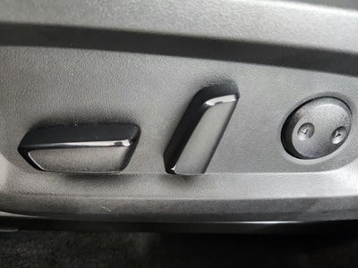 2025 Mitsubishi Outlander Base