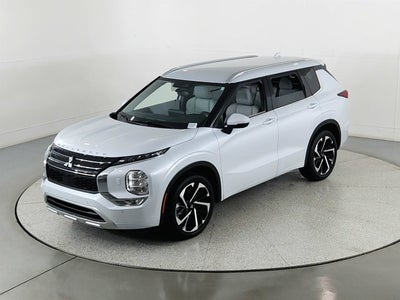 2024 Mitsubishi Outlander SEL