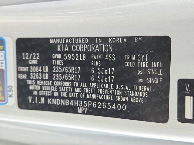 2023 Kia Carnival LX