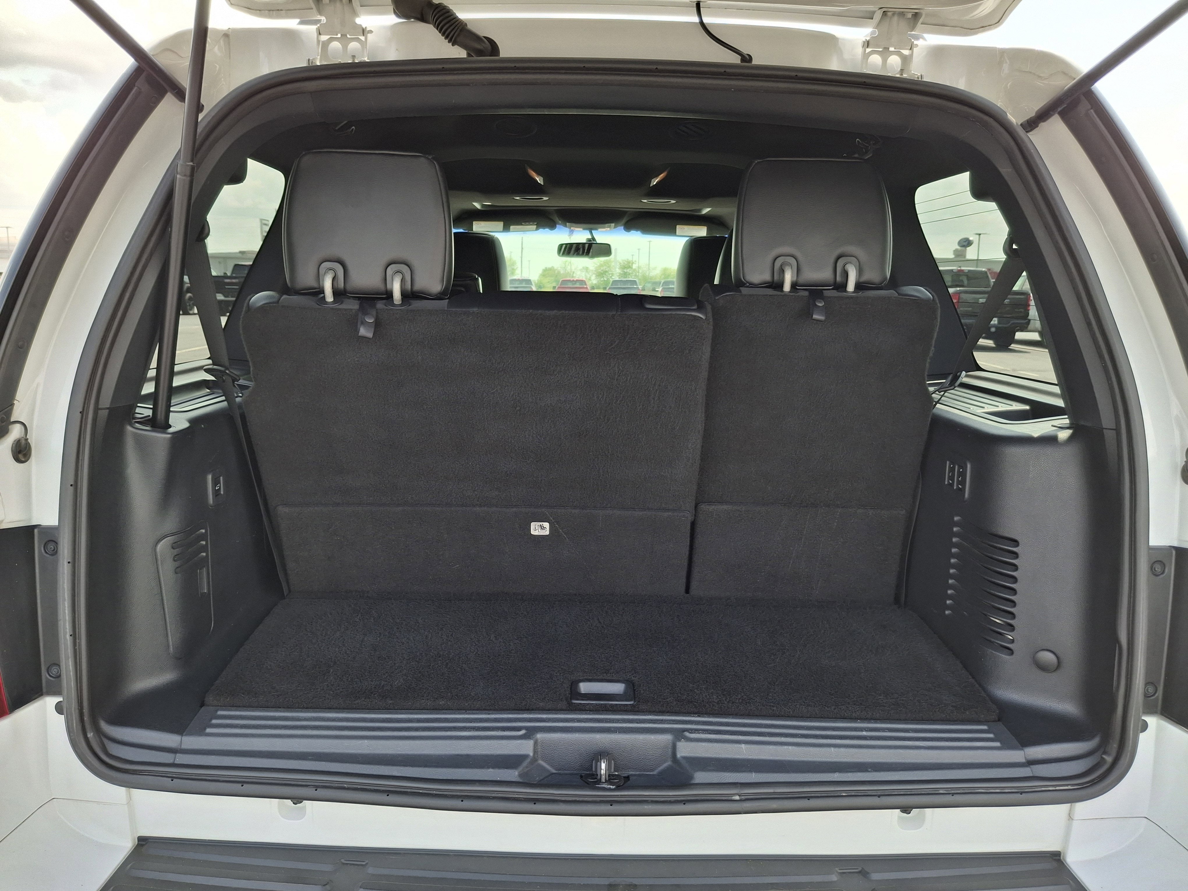 2015 Ford Expedition Base
