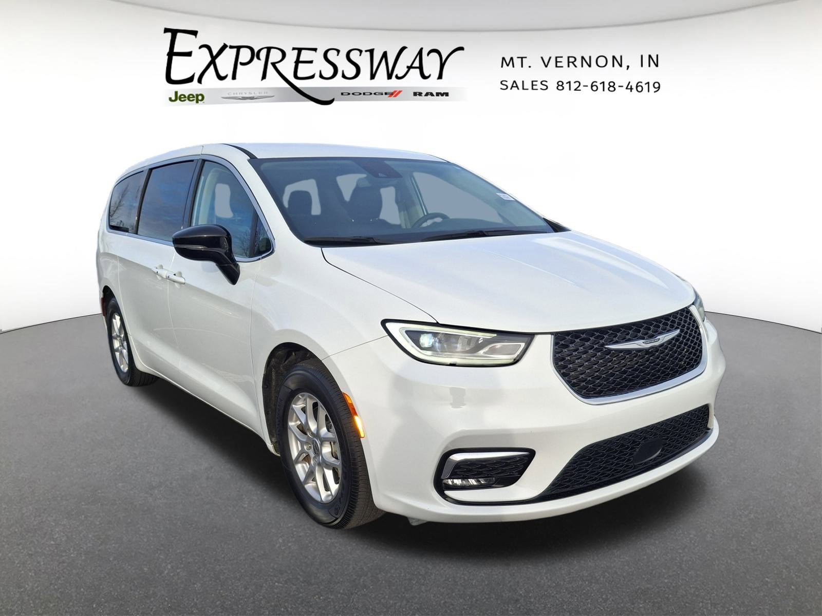 2024 Chrysler Pacifica Touring L