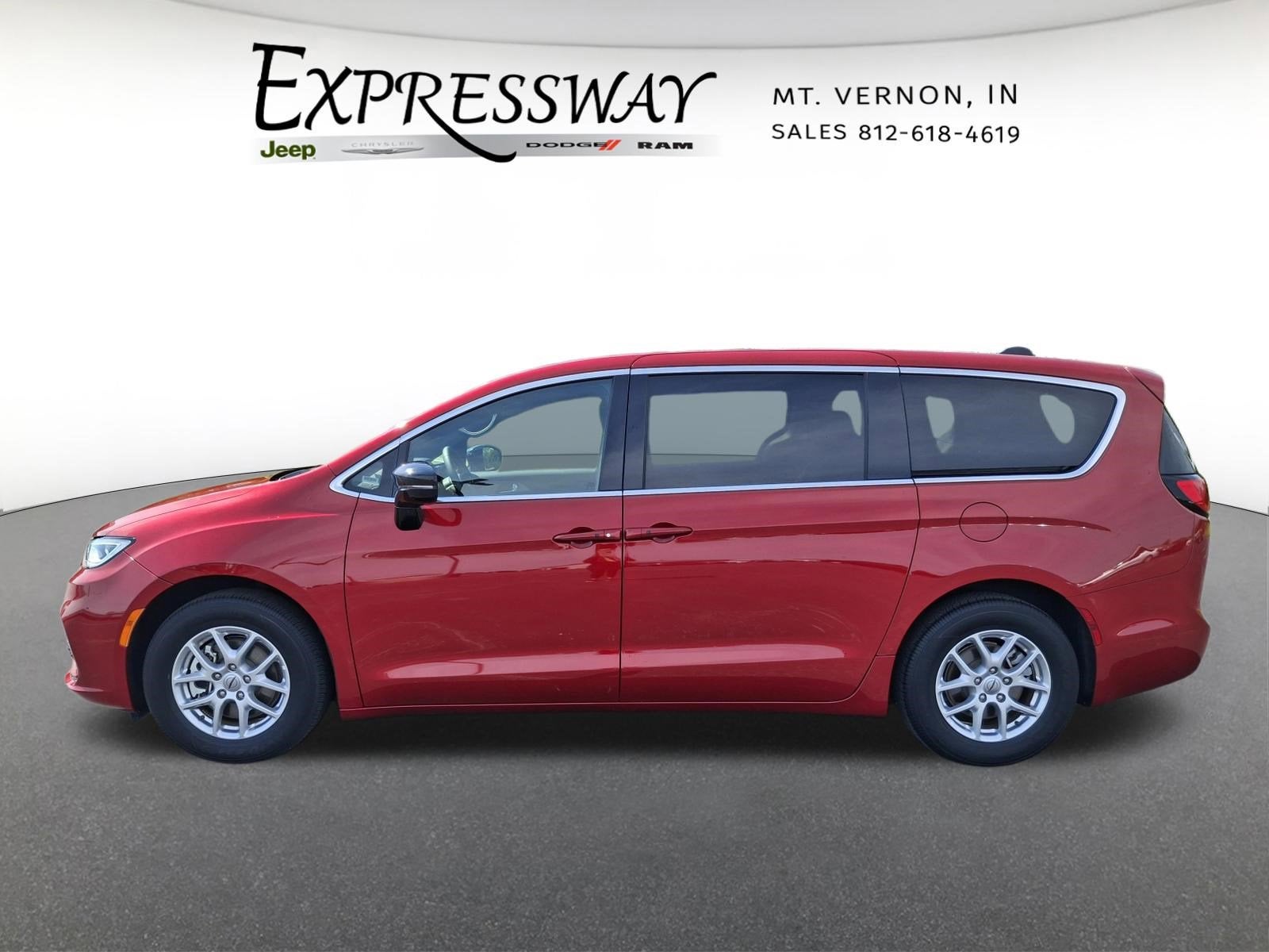 2025 Chrysler Pacifica Select