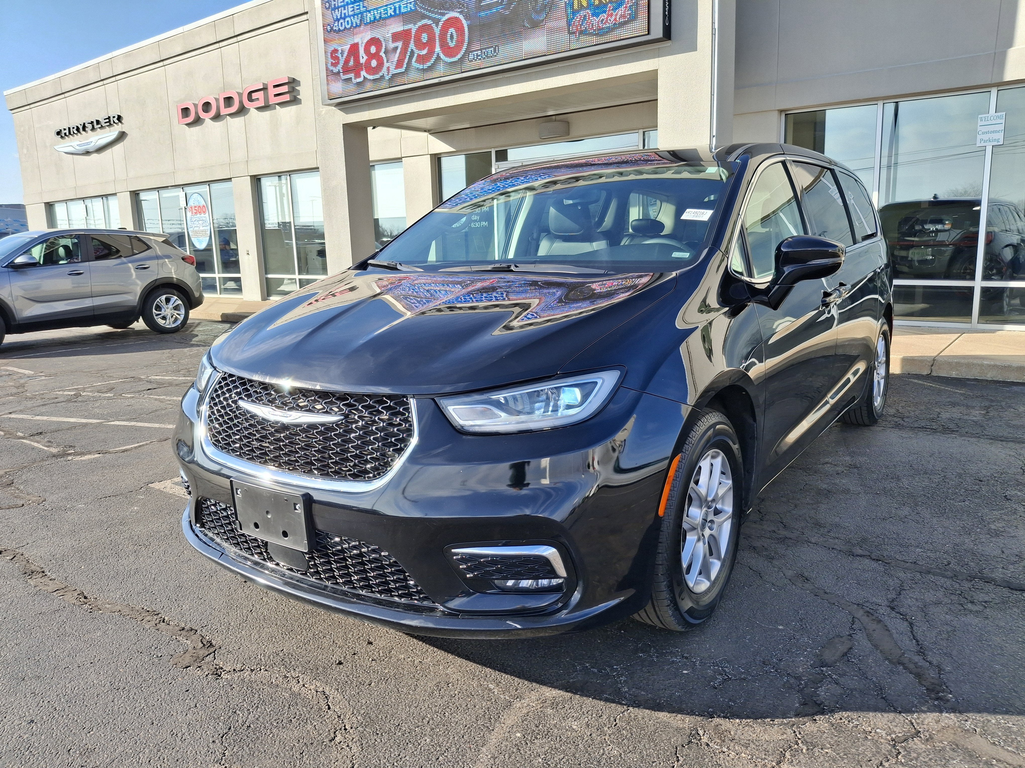 2024 Chrysler Pacifica Touring L