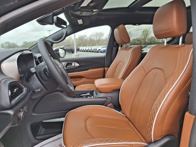 2025 Chrysler Pacifica Pinnacle