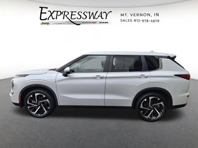 2024 Mitsubishi Outlander Base
