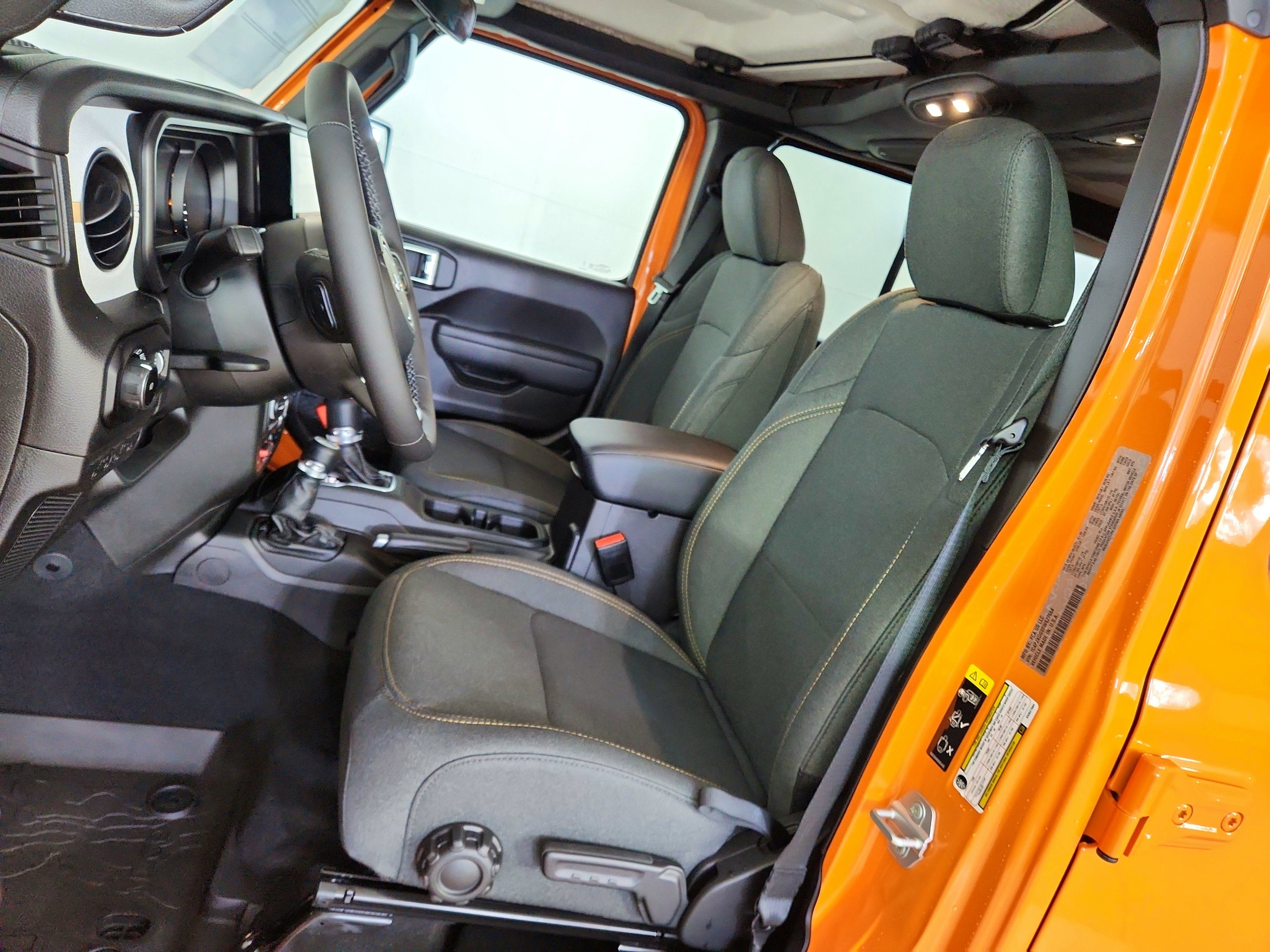 2025 Jeep Wrangler JEEP WRANGLER 4-DOOR SPORT