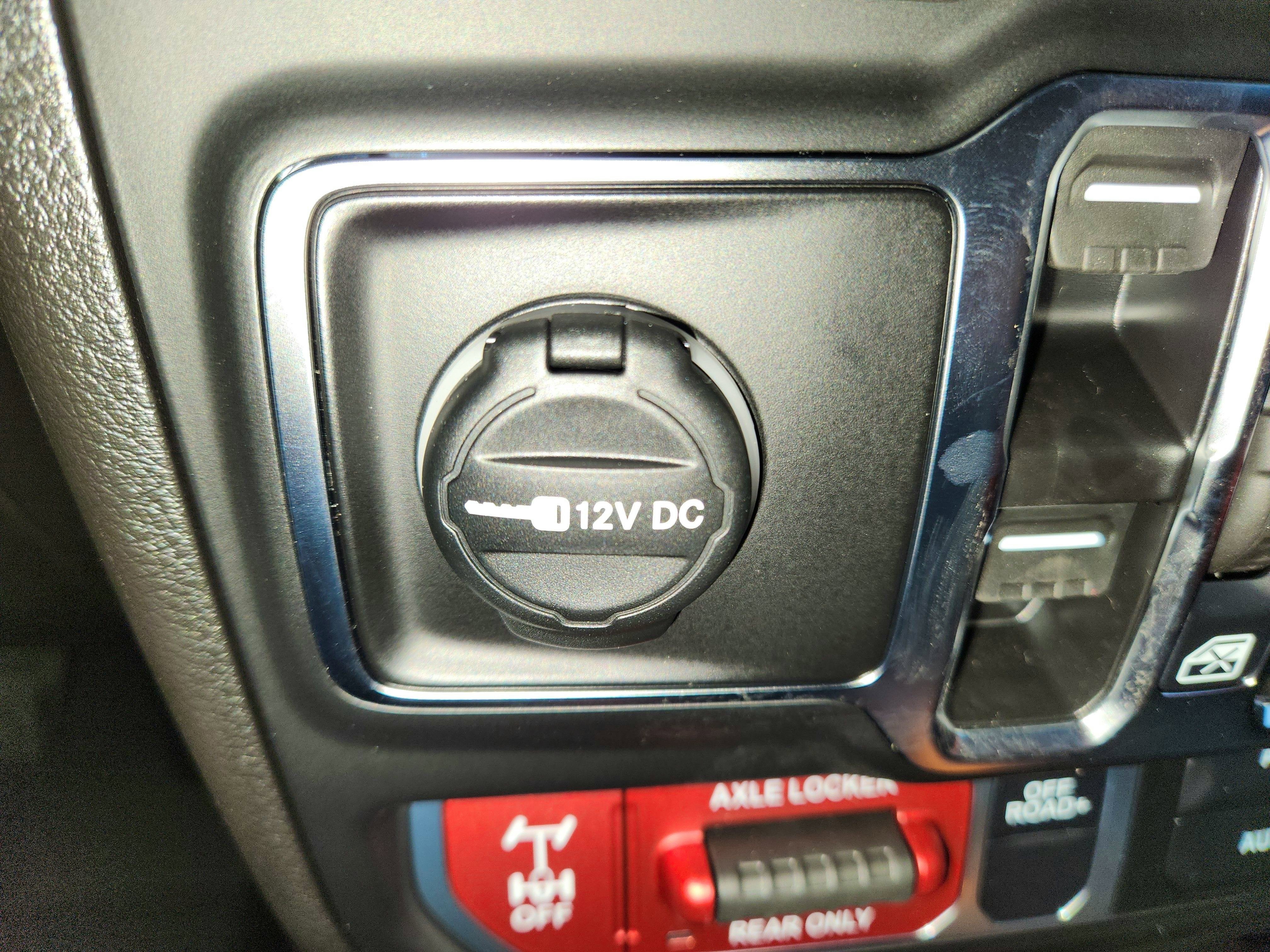 2025 Jeep Wrangler JEEP WRANGLER 4-DOOR SPORT