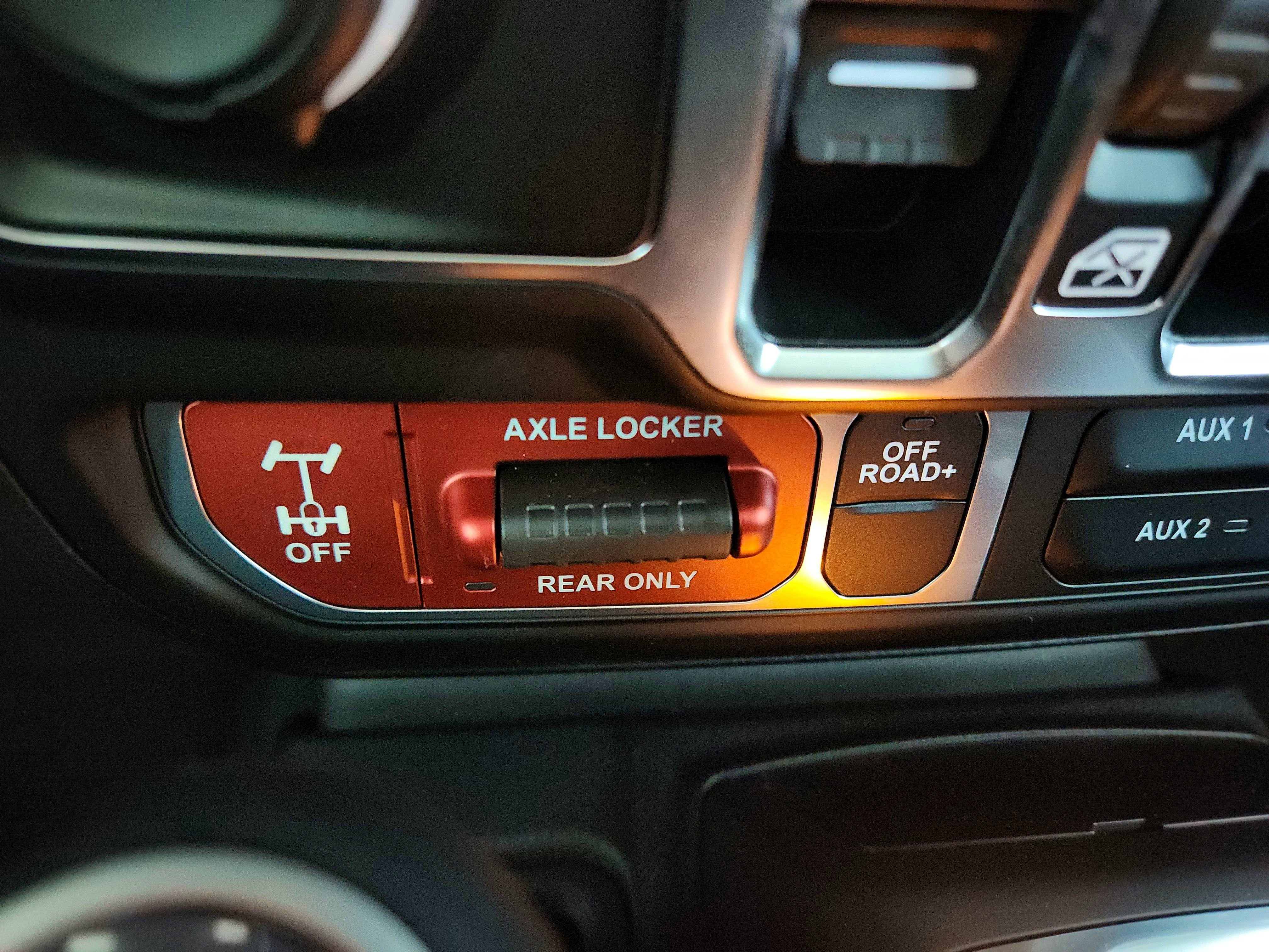 2025 Jeep Wrangler JEEP WRANGLER 4-DOOR SPORT