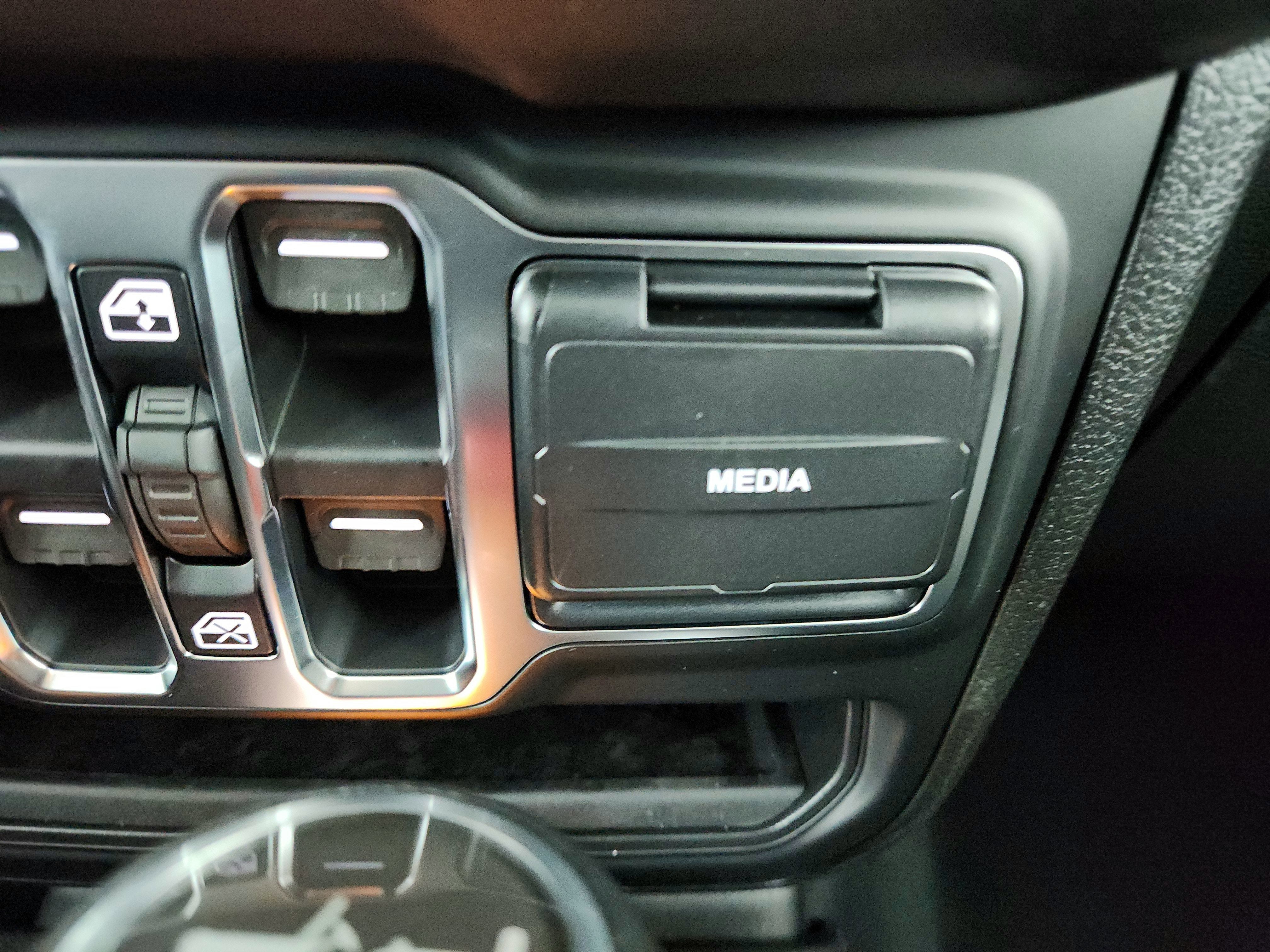 2026 Jeep Wrangler JEEP WRANGLER 4-DOOR SPORT