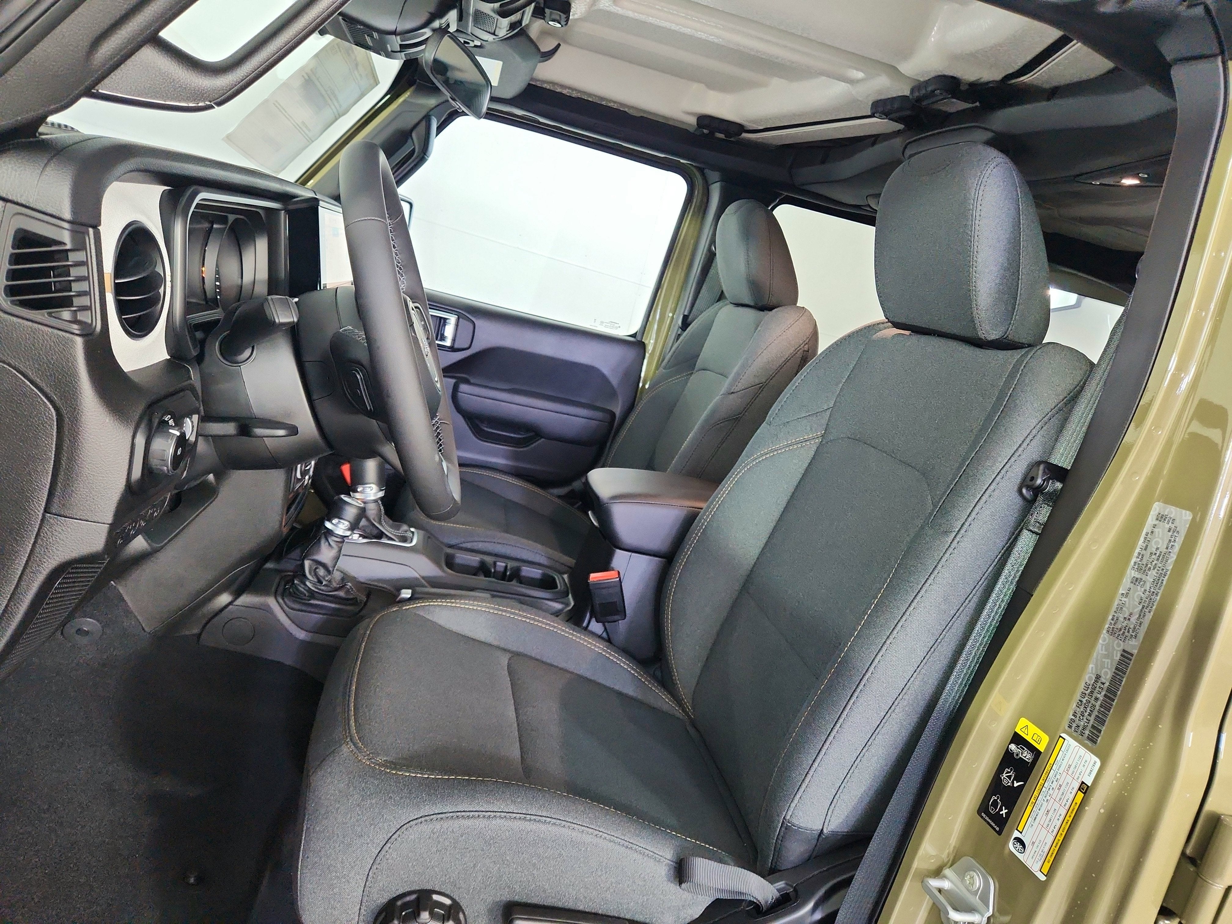 2025 Jeep Wrangler JEEP WRANGLER 4-DOOR SPORT