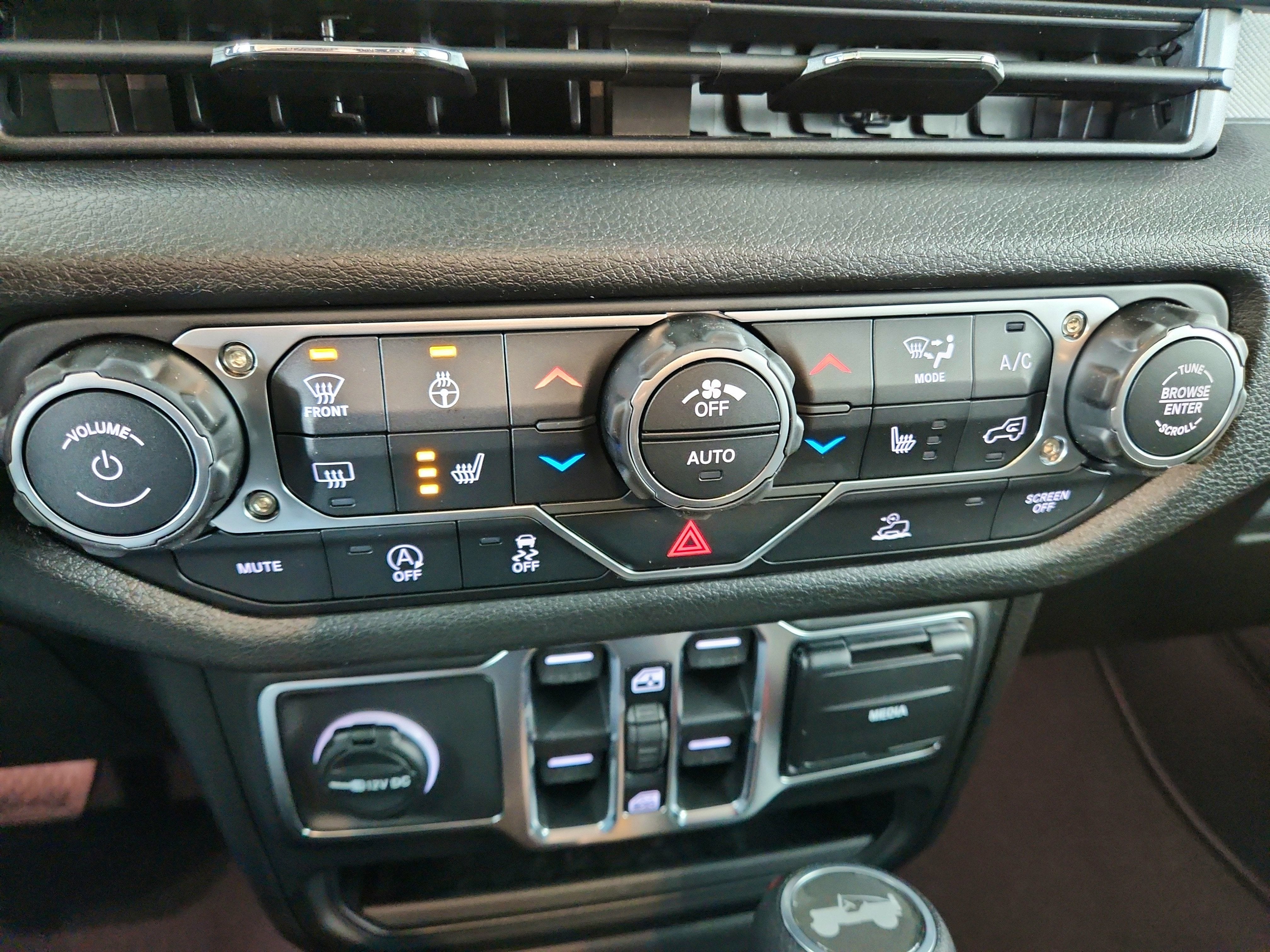 2026 Jeep Wrangler JEEP WRANGLER 4-DOOR SPORT