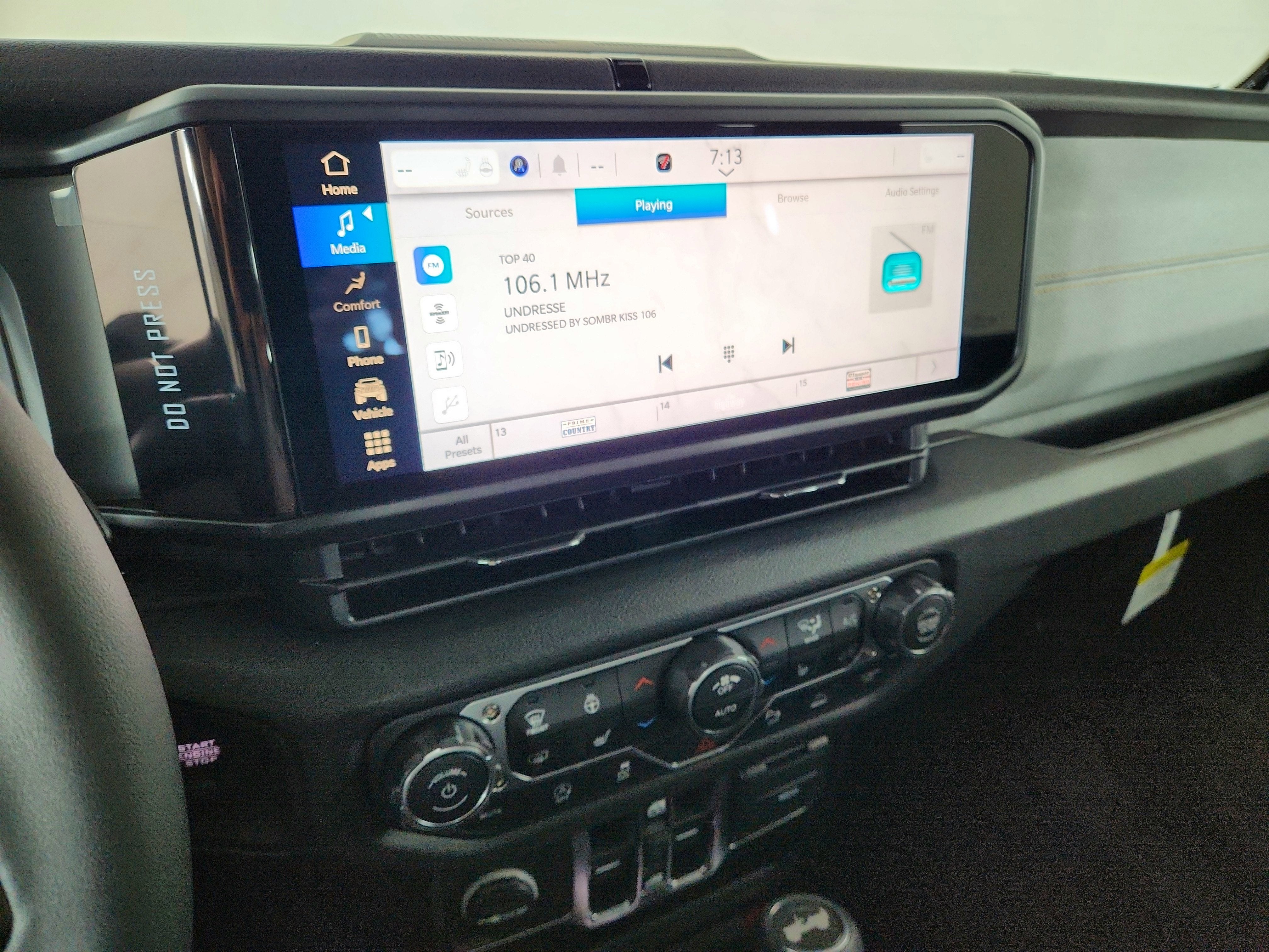 2026 Jeep Wrangler JEEP WRANGLER 4-DOOR SPORT