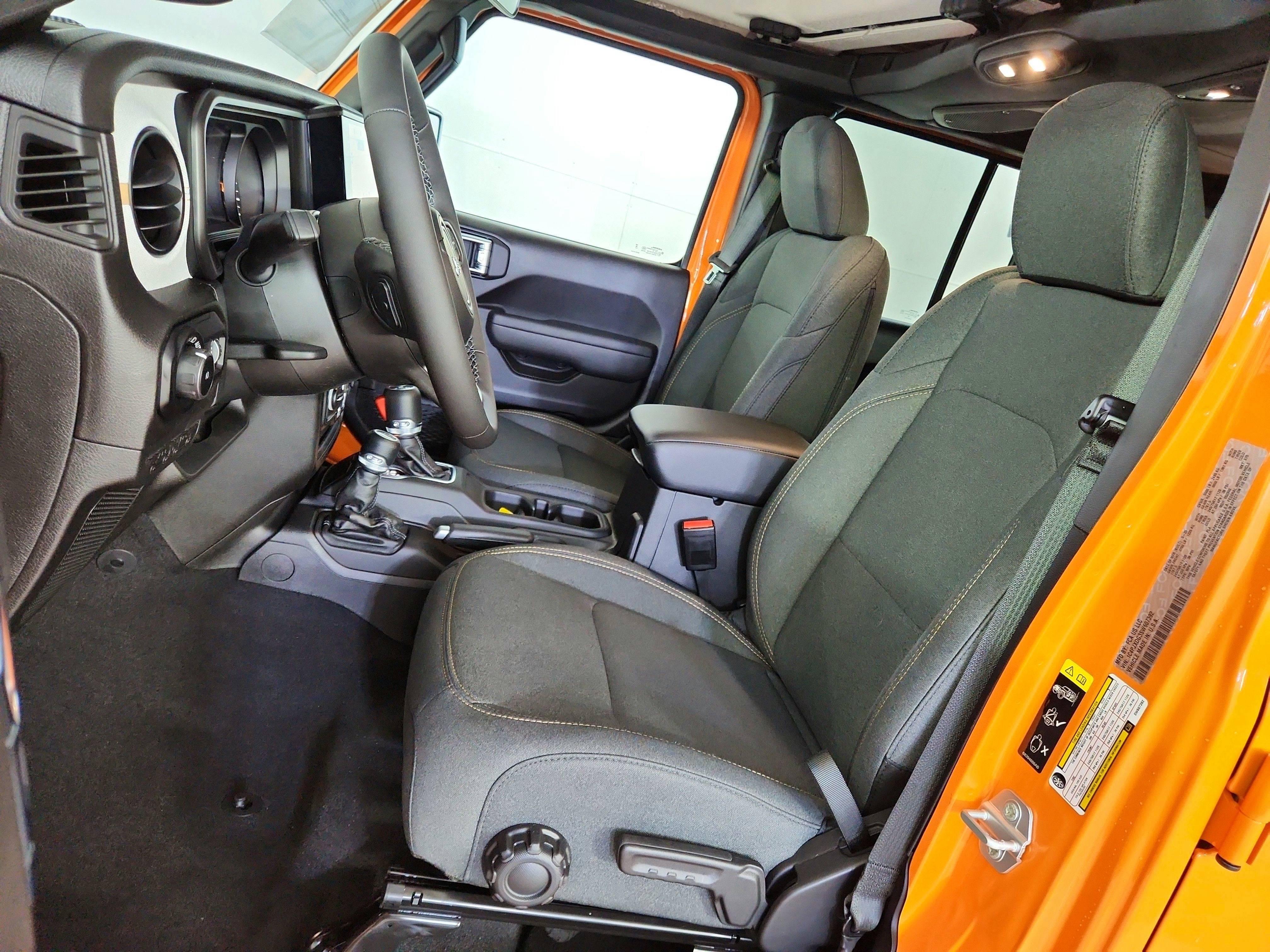 2025 Jeep Wrangler JEEP WRANGLER 4-DOOR SPORT