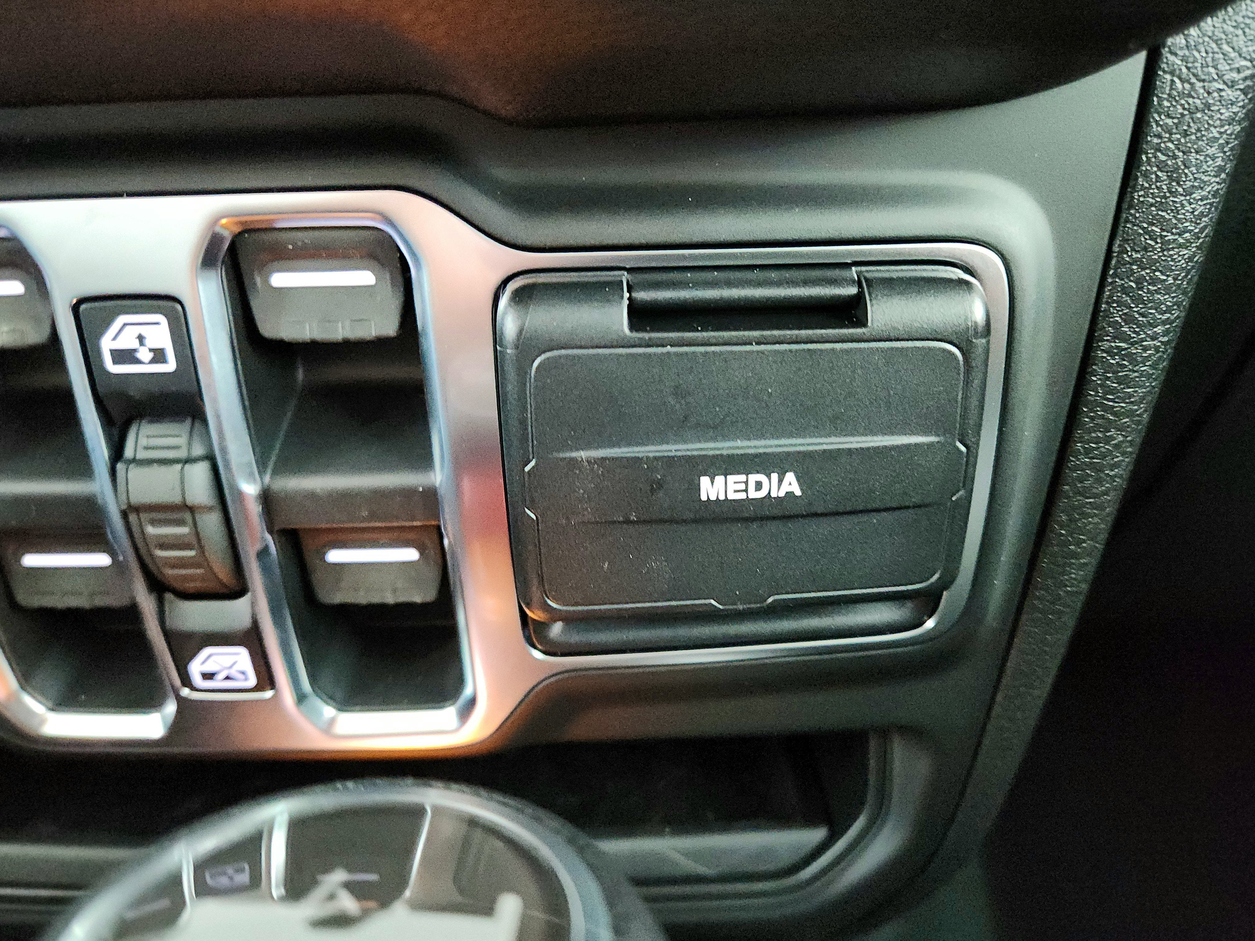 2026 Jeep Wrangler JEEP WRANGLER 4-DOOR SPORT