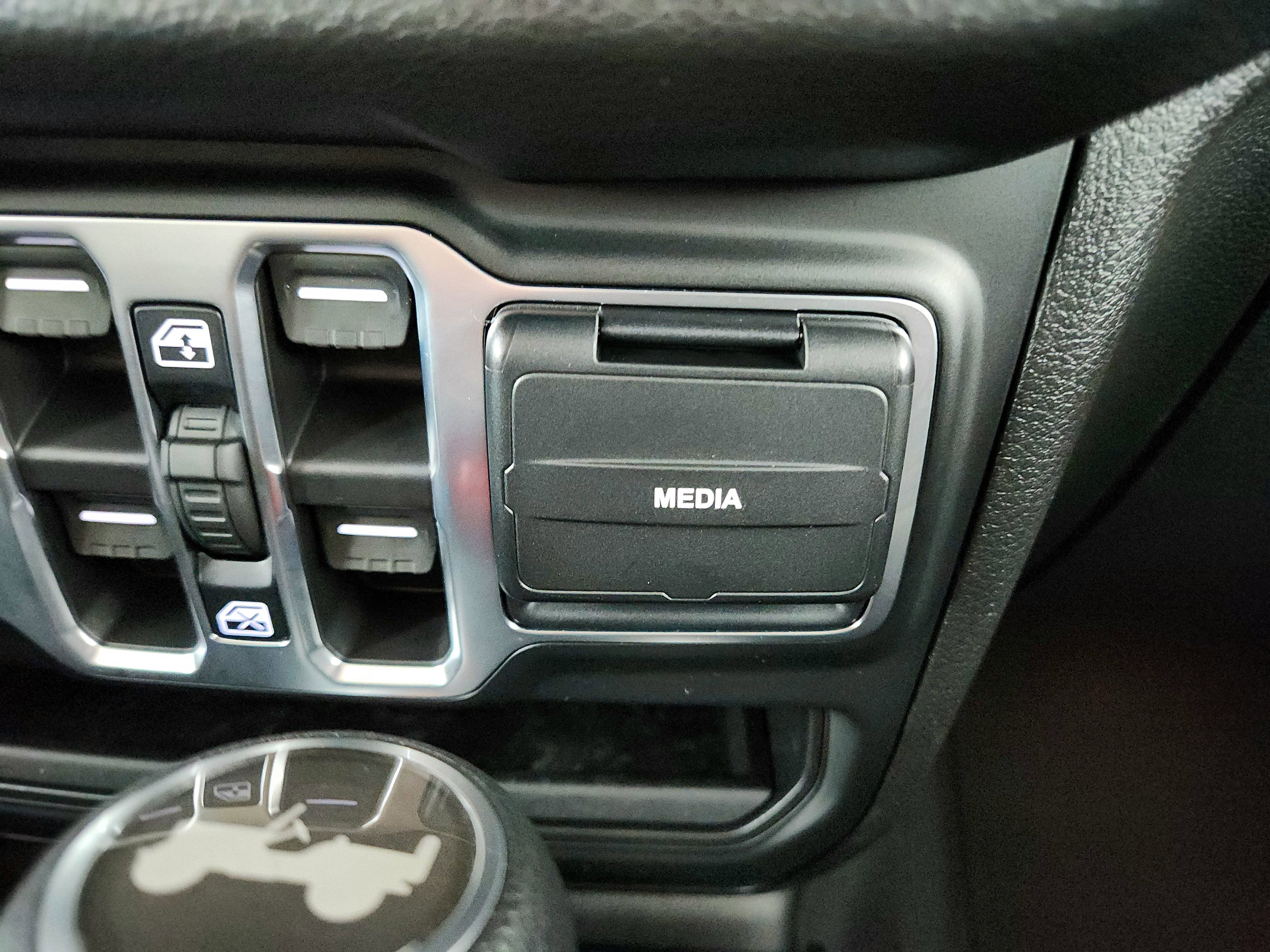 2026 Jeep Wrangler JEEP WRANGLER 4-DOOR SPORT