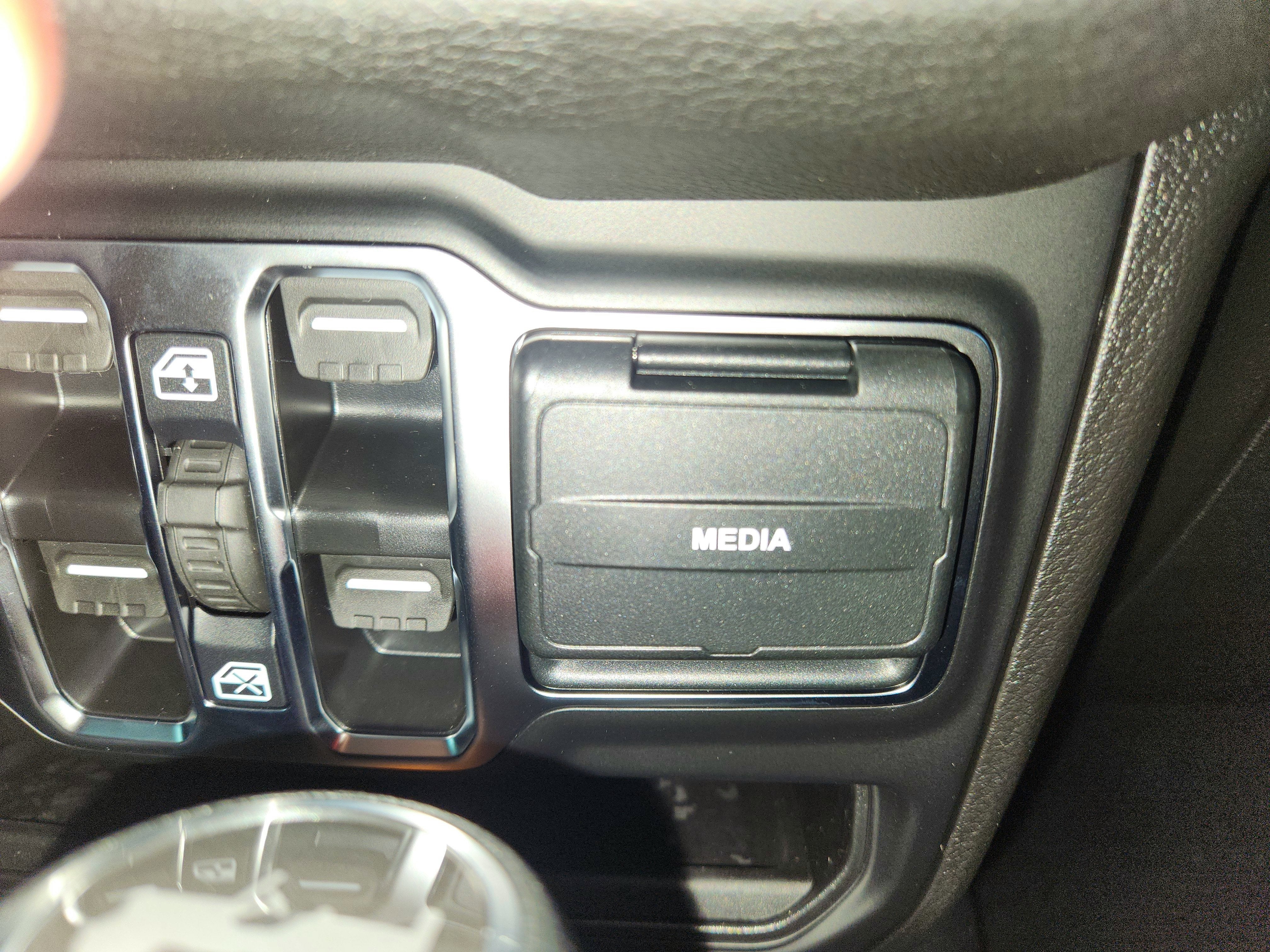 2025 Jeep Wrangler JEEP WRANGLER 4-DOOR SPORT