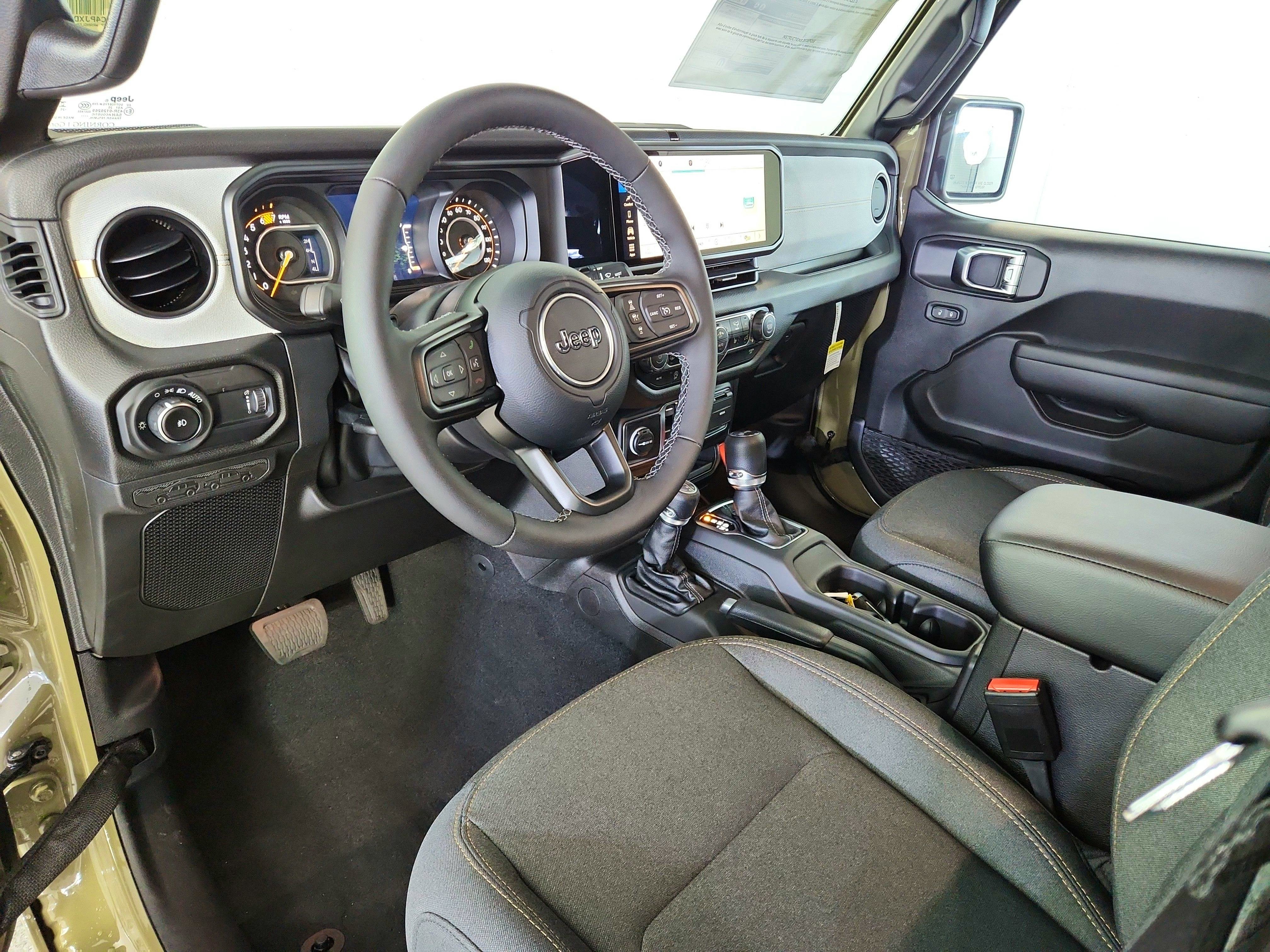 2025 Jeep Wrangler JEEP WRANGLER 4-DOOR SPORT