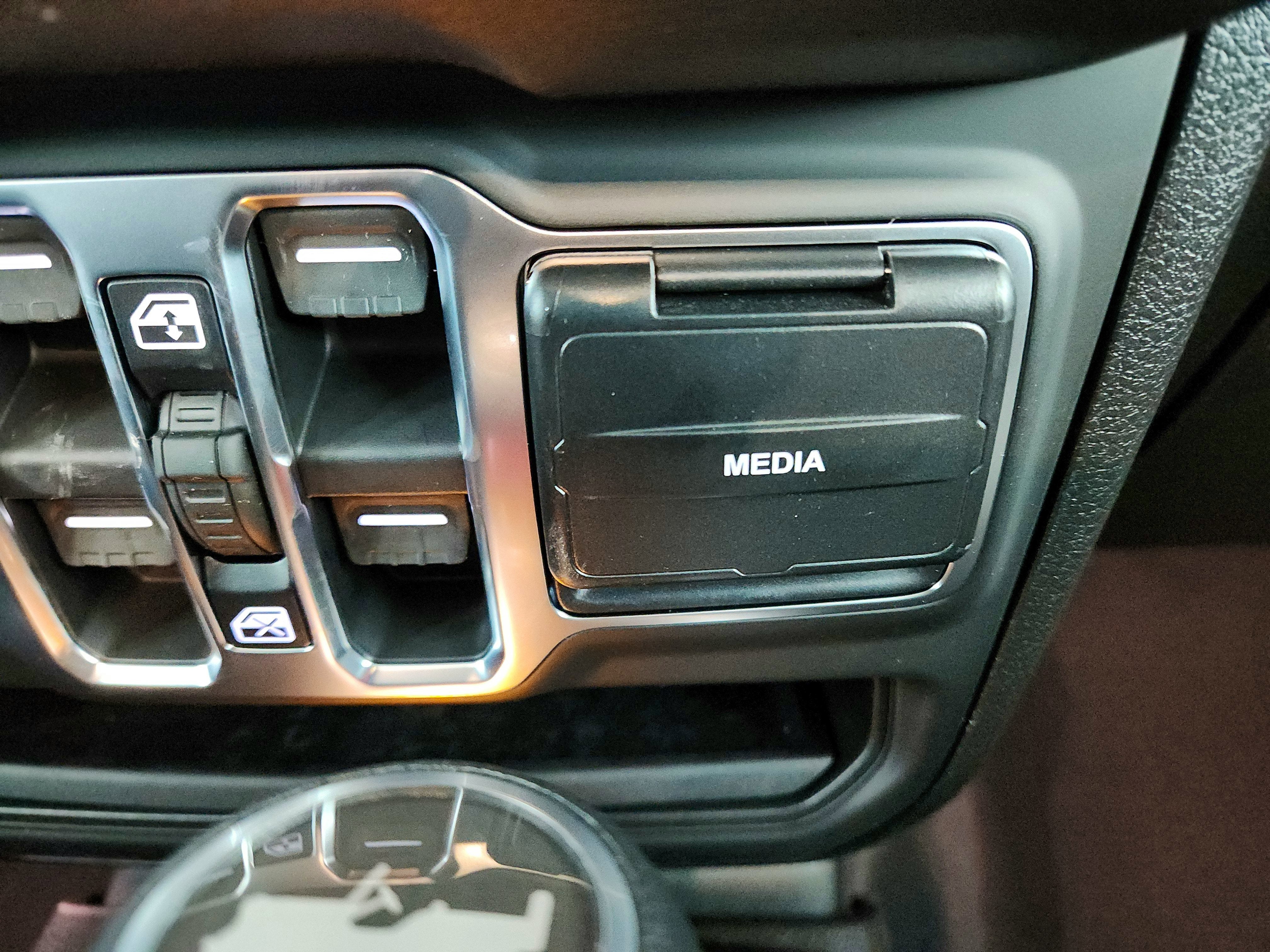 2026 Jeep Wrangler JEEP WRANGLER 4-DOOR SPORT