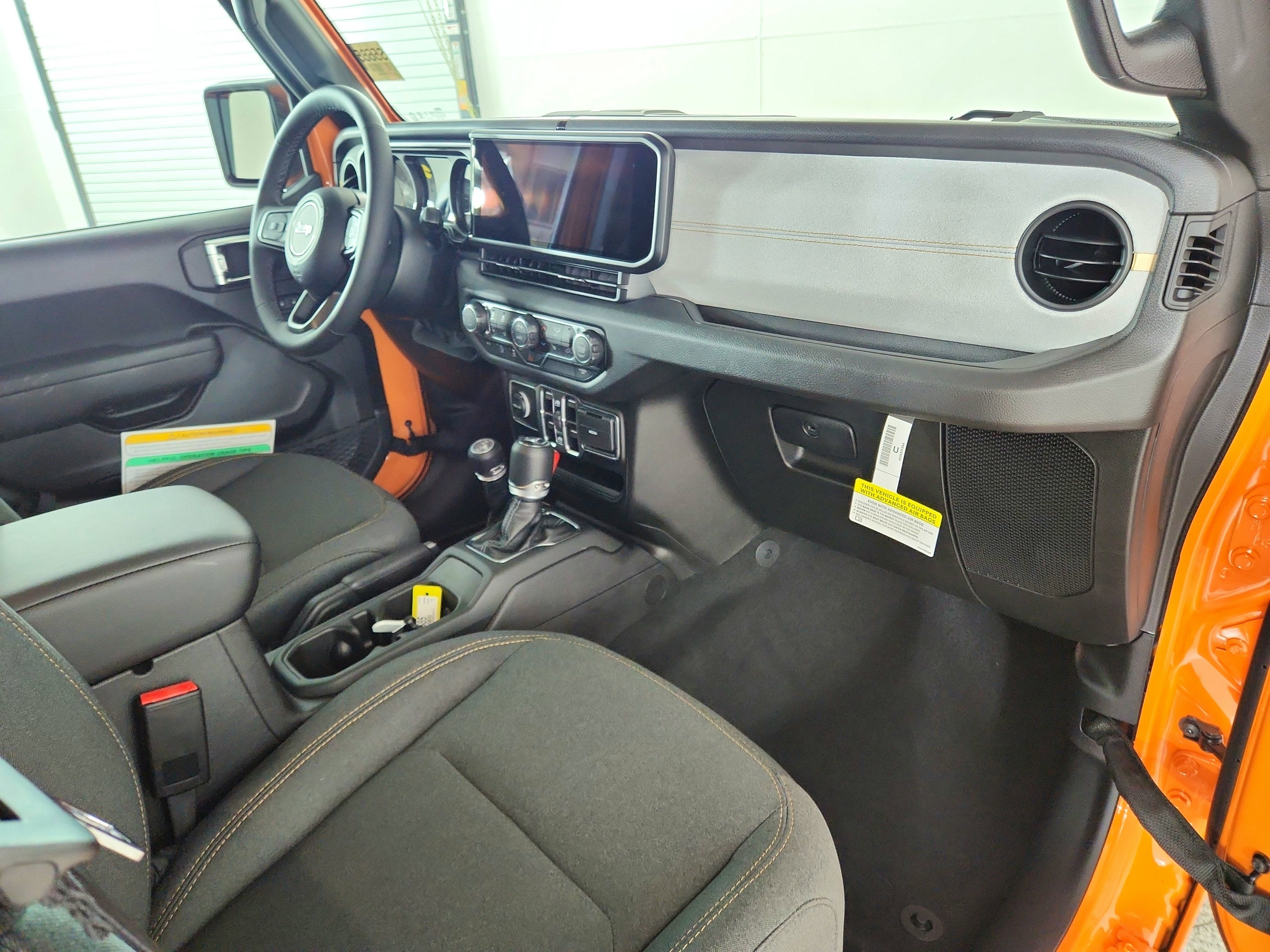 2025 Jeep Wrangler JEEP WRANGLER 4-DOOR SPORT