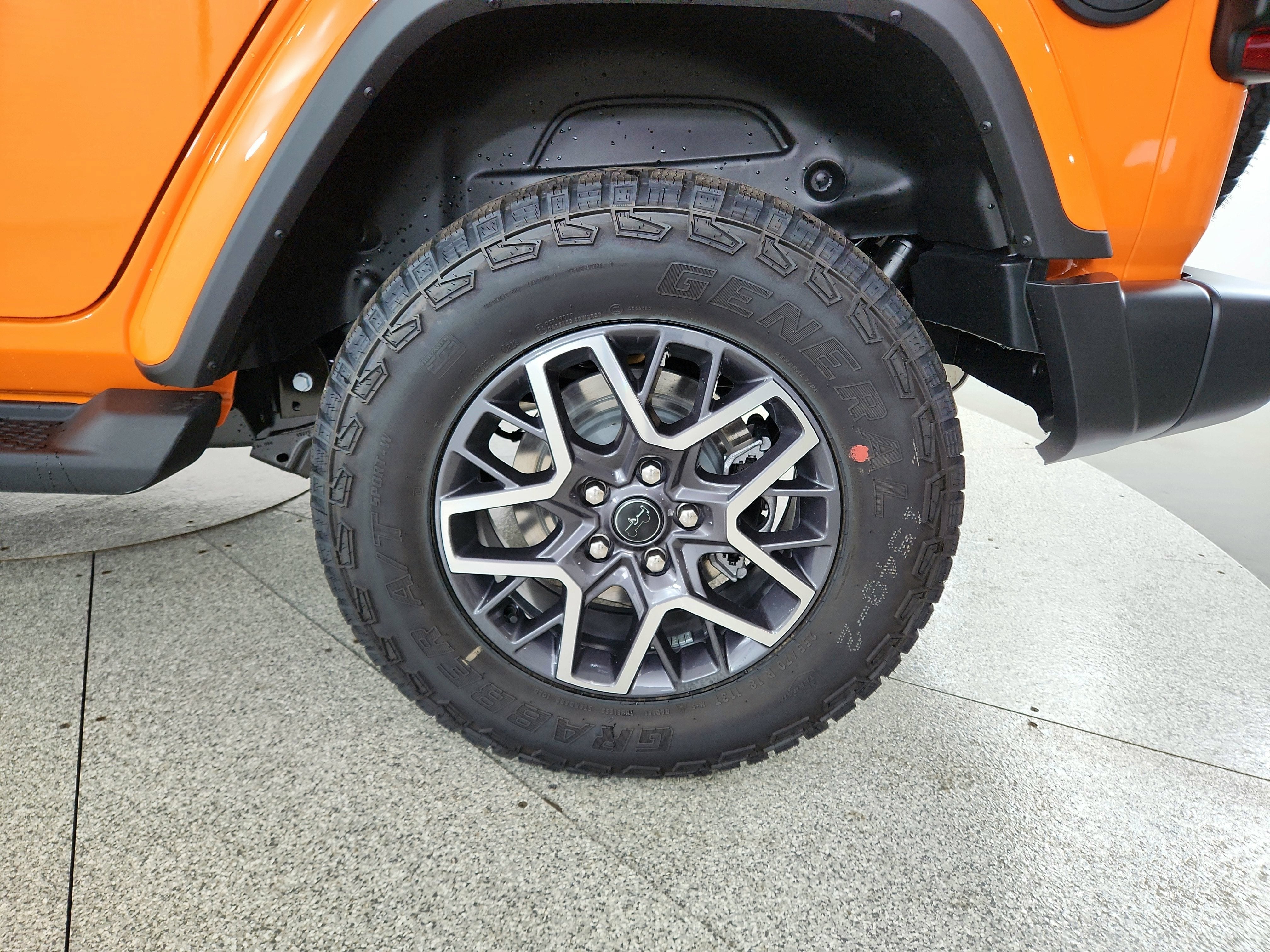 2026 Jeep Wrangler JEEP WRANGLER 4-DOOR SAHARA