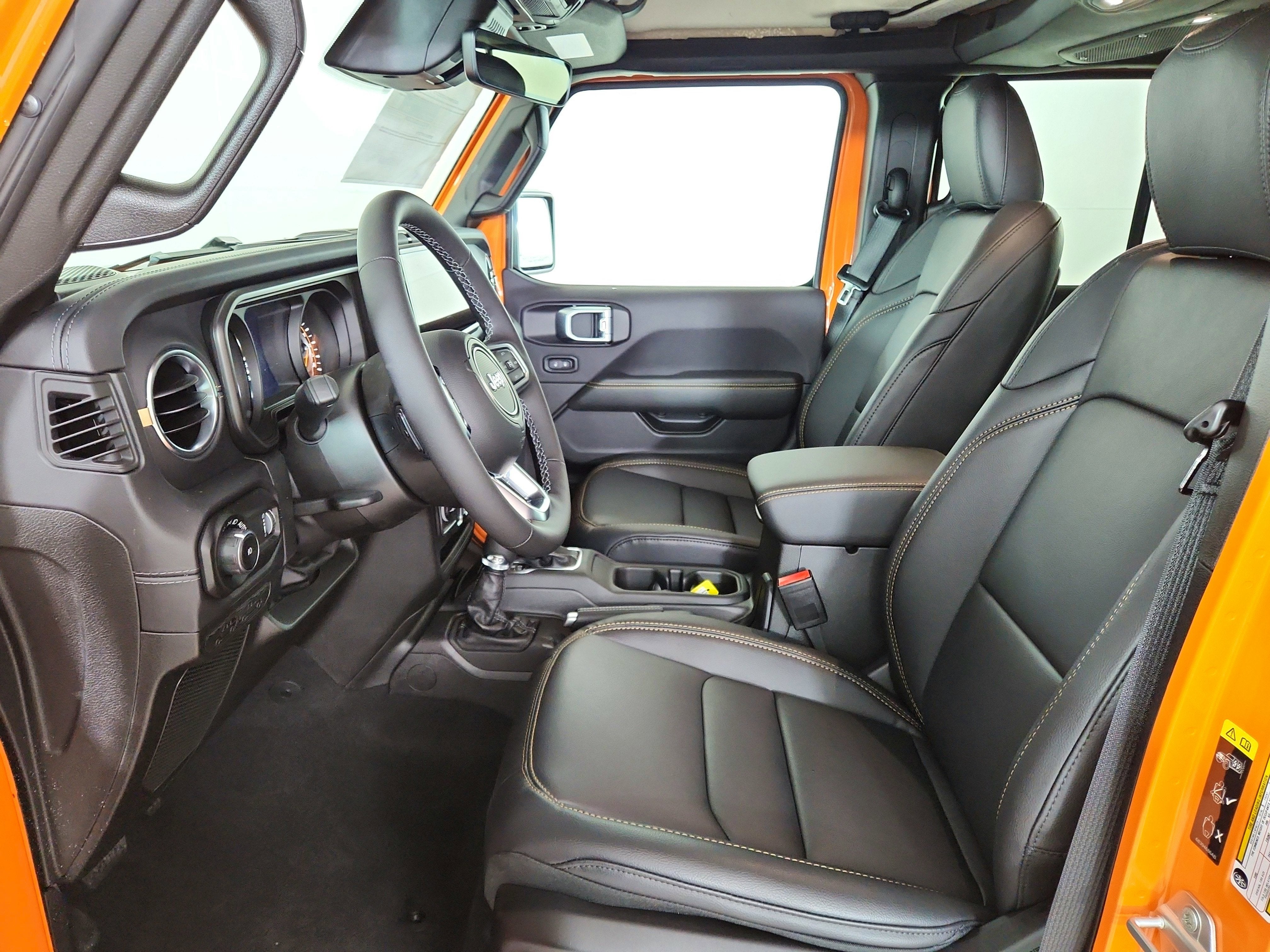 2026 Jeep Wrangler JEEP WRANGLER 4-DOOR SAHARA