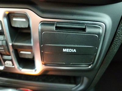 2026 Jeep Wrangler JEEP WRANGLER 4-DOOR SAHARA