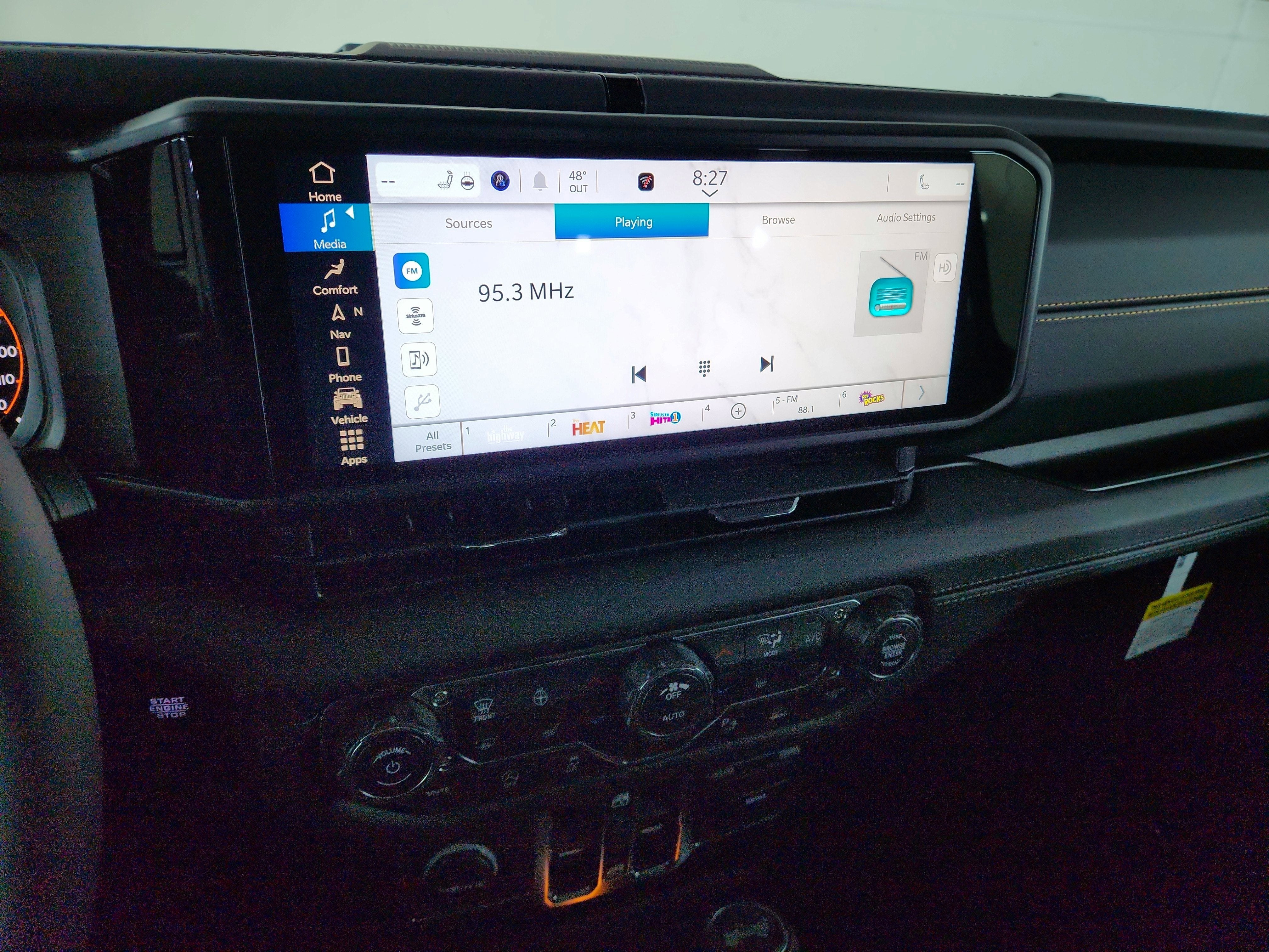 2026 Jeep Wrangler JEEP WRANGLER 4-DOOR SAHARA