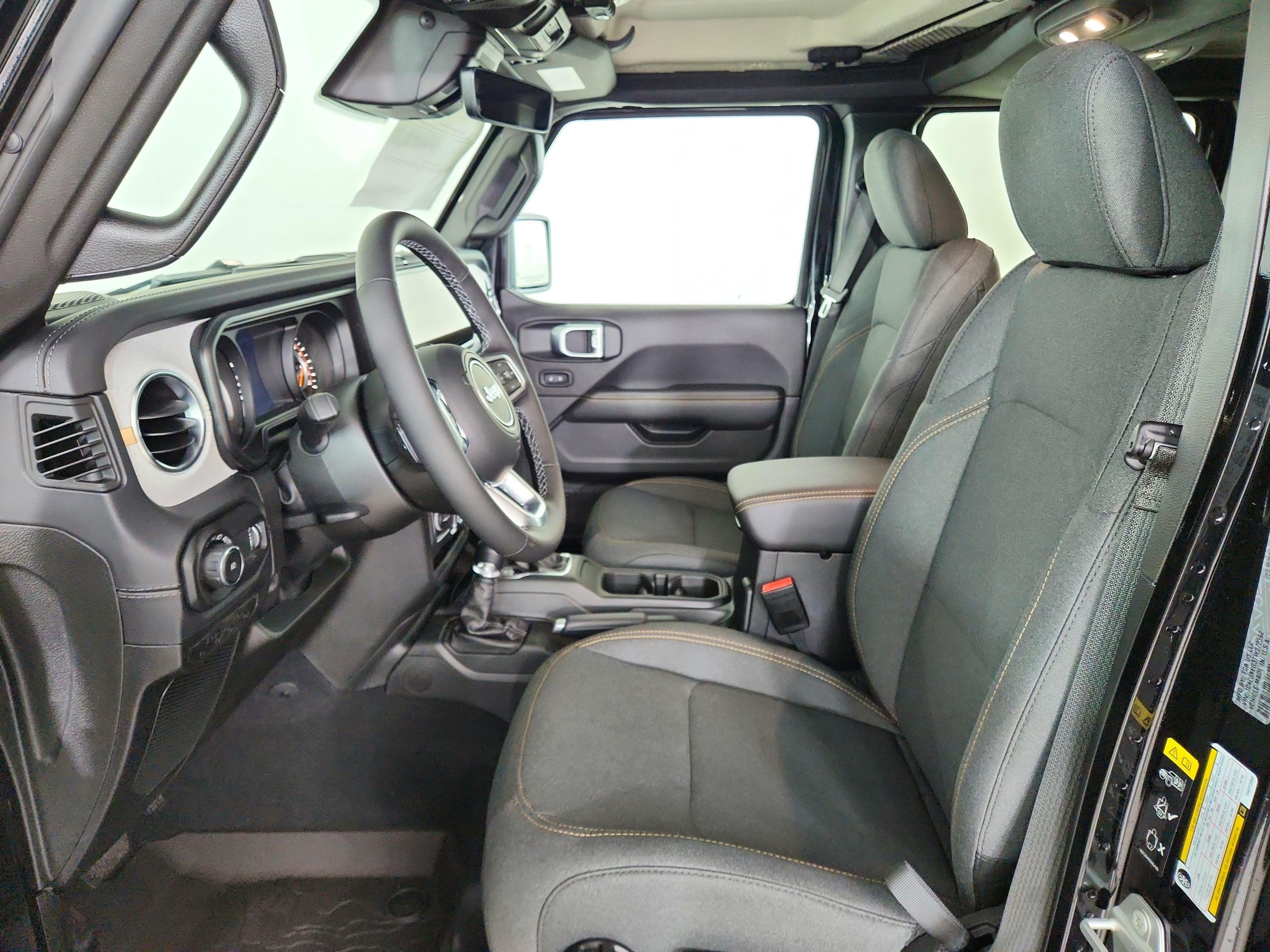 2026 Jeep Wrangler JEEP WRANGLER 4-DOOR SAHARA