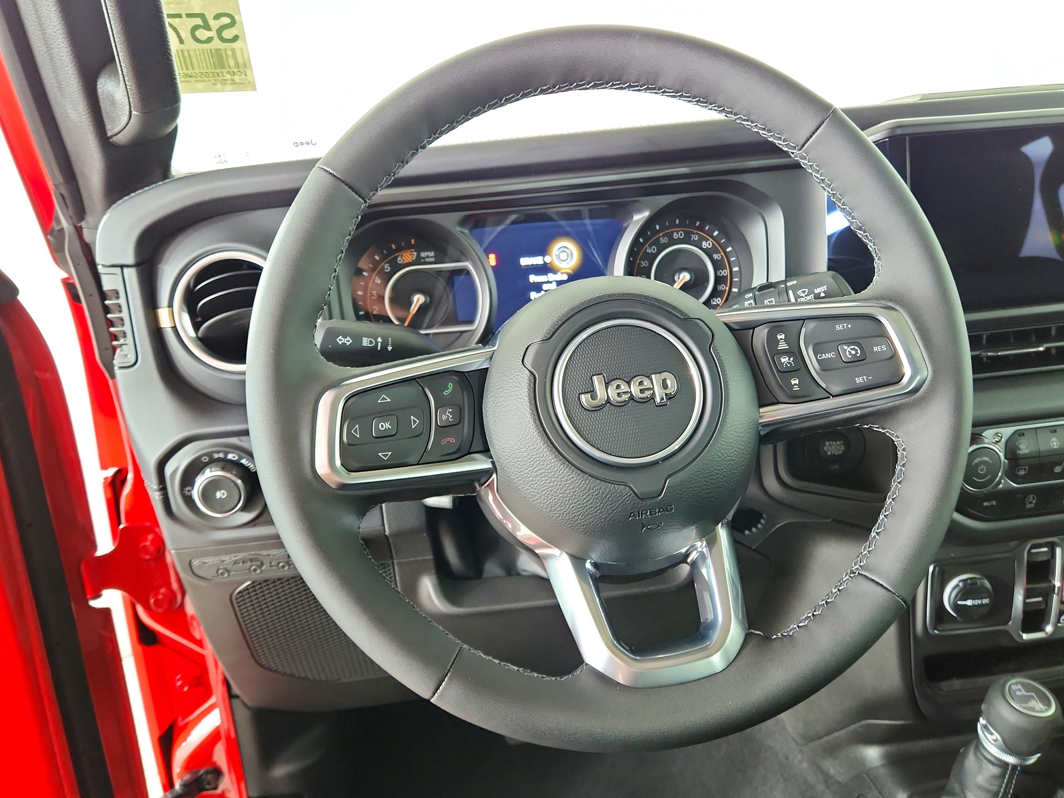 2025 Jeep Wrangler JEEP WRANGLER 4-DOOR SAHARA