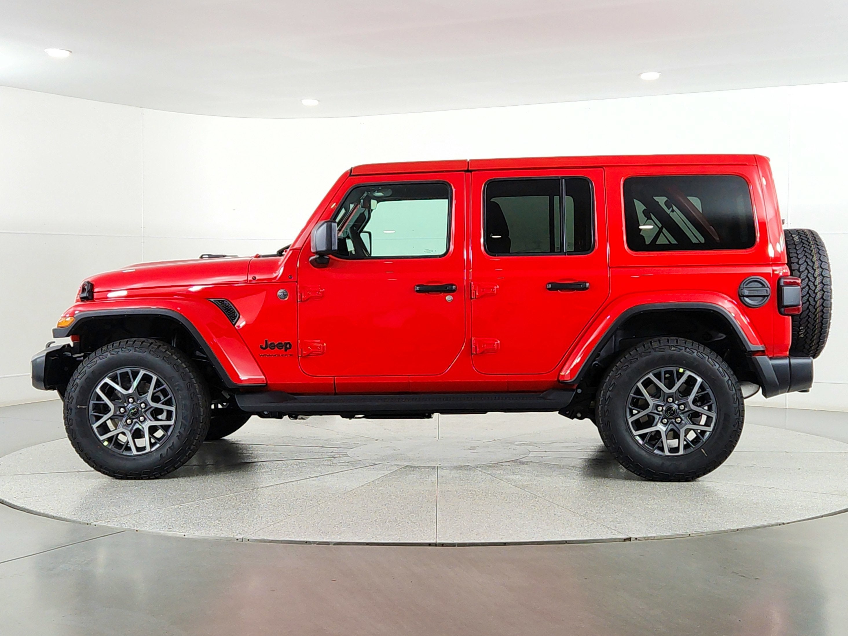 2025 Jeep Wrangler JEEP WRANGLER 4-DOOR SAHARA