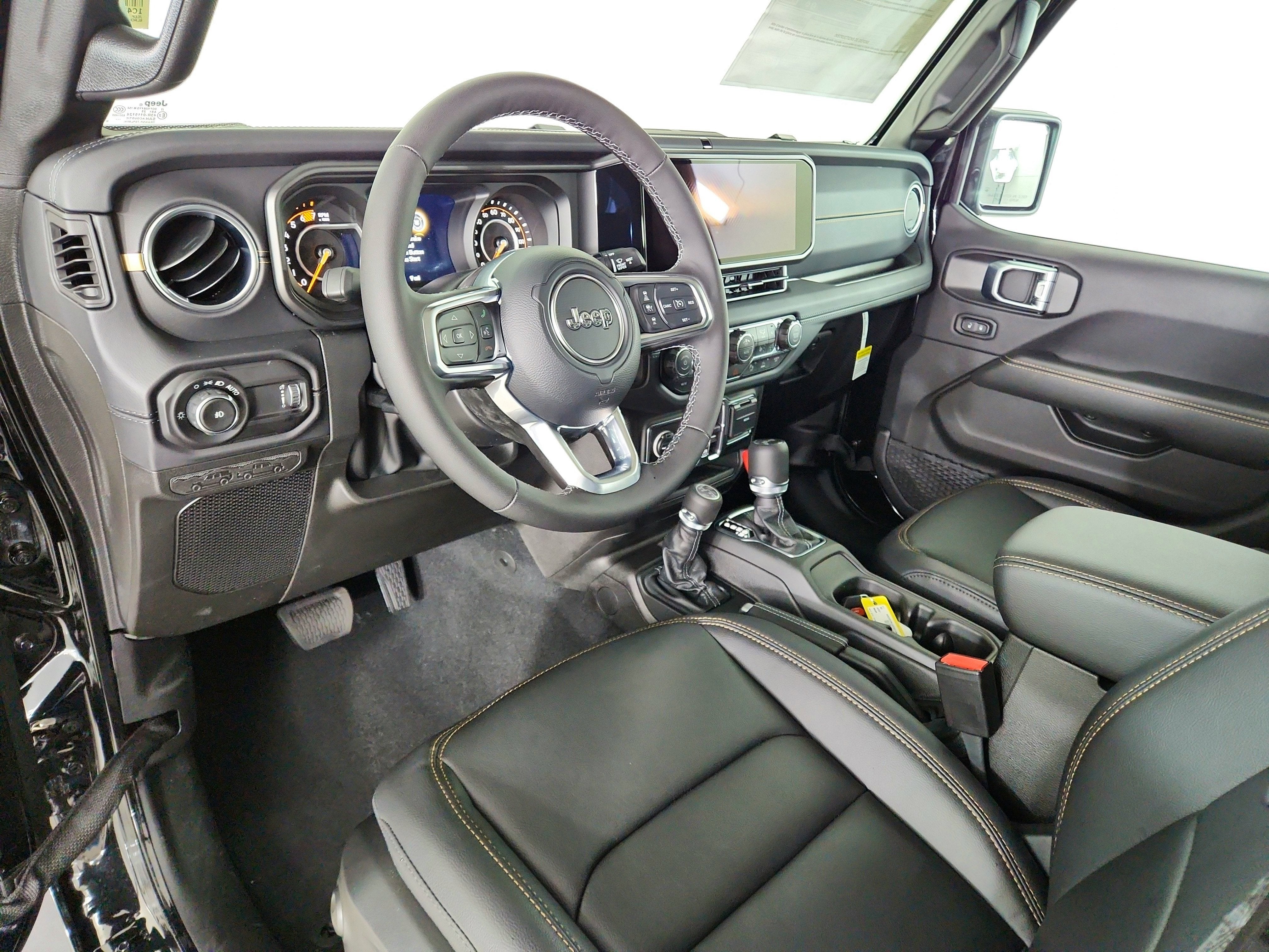 2026 Jeep Wrangler JEEP WRANGLER 4-DOOR SAHARA