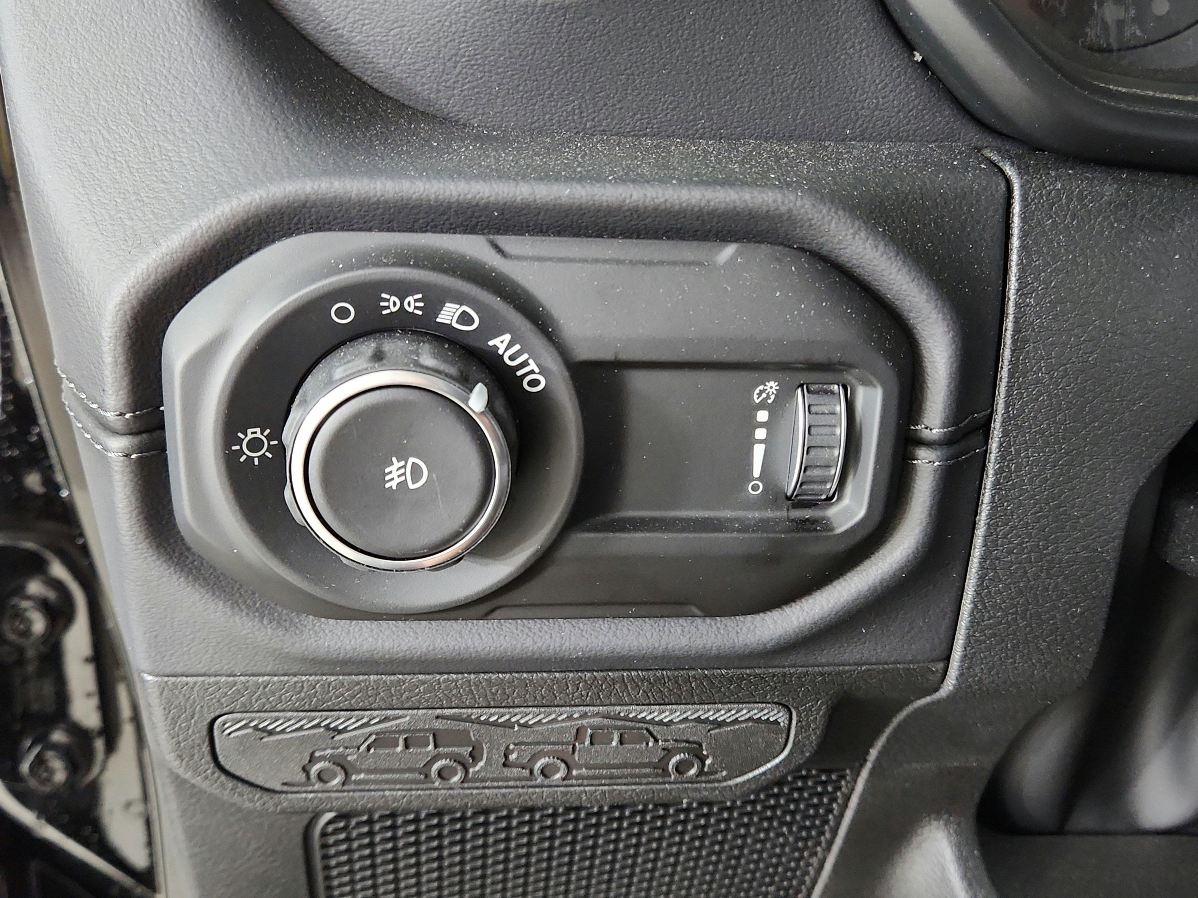 2026 Jeep Wrangler JEEP WRANGLER 4-DOOR SAHARA