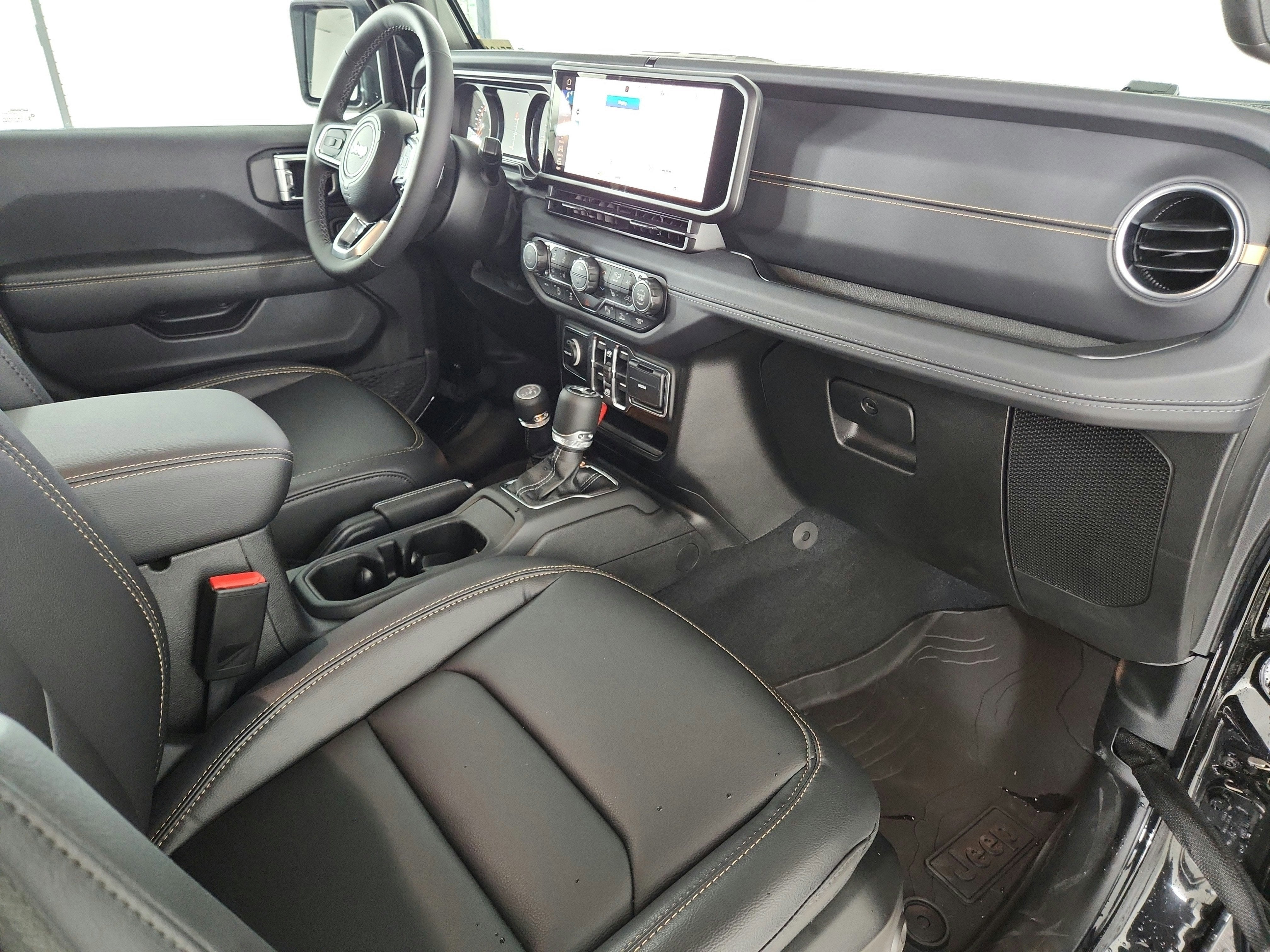 2026 Jeep Wrangler JEEP WRANGLER 4-DOOR SAHARA