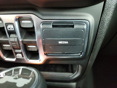 2026 Jeep Wrangler JEEP WRANGLER 4-DOOR SAHARA