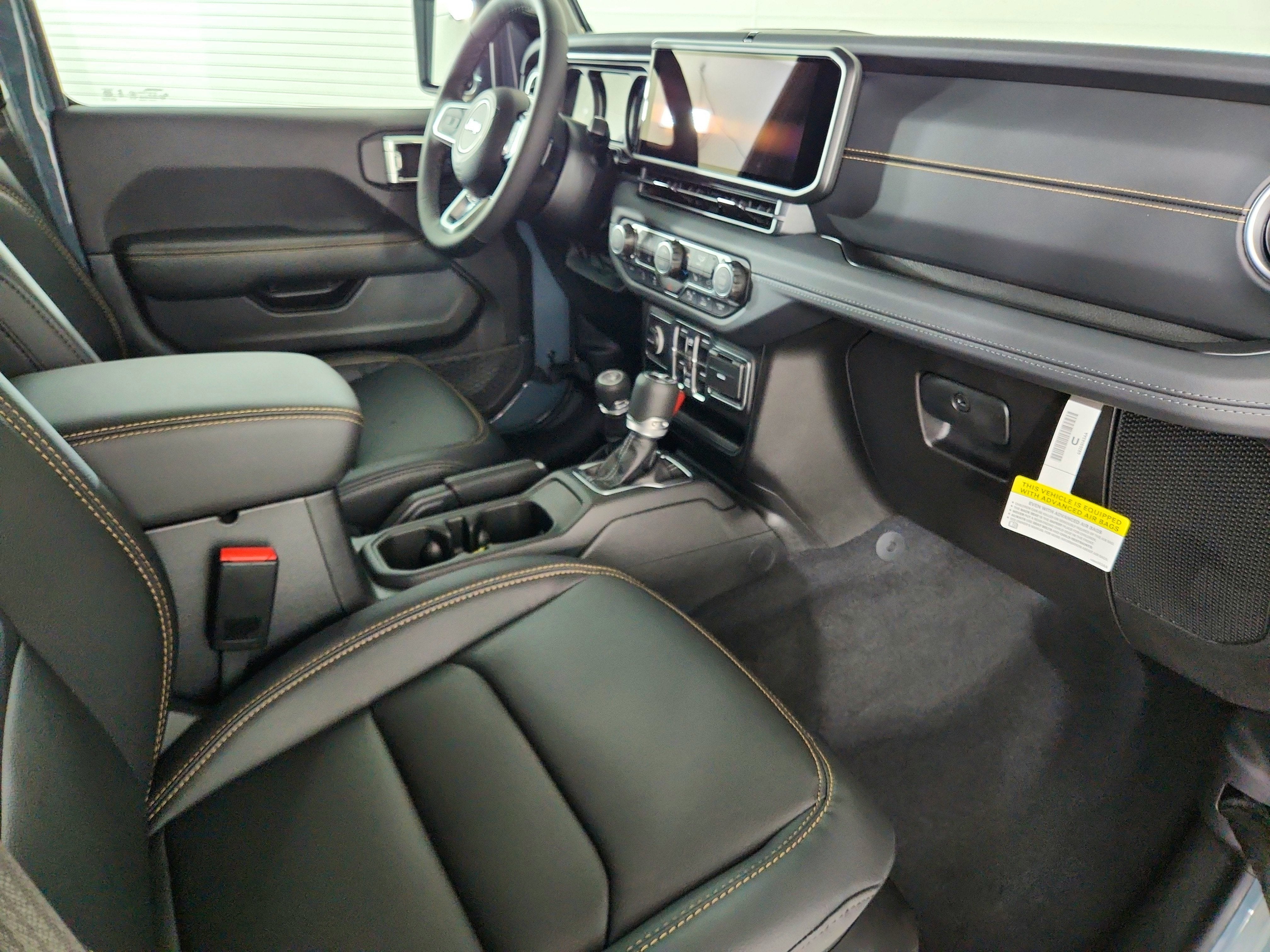 2026 Jeep Wrangler JEEP WRANGLER 4-DOOR SAHARA