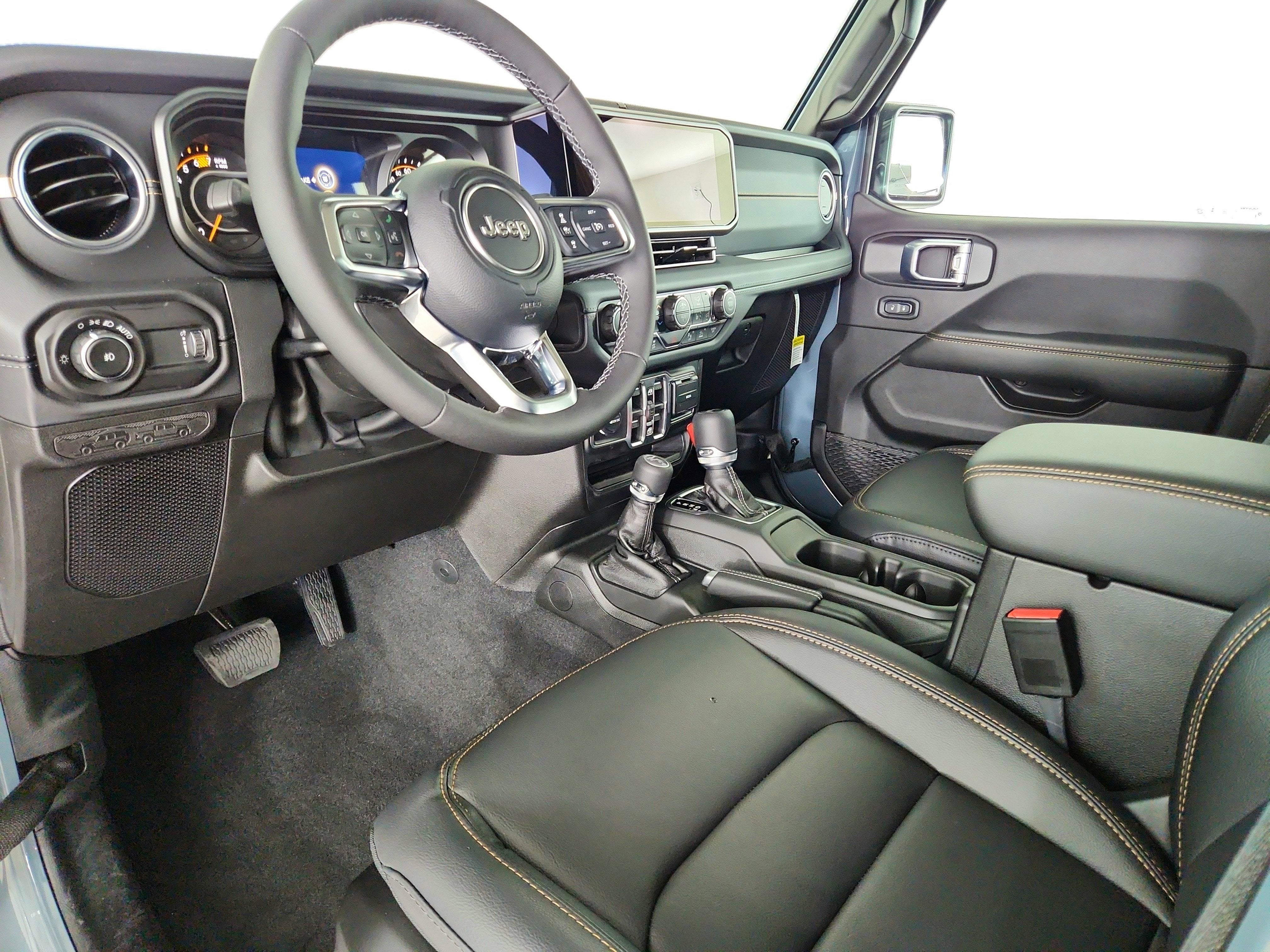 2026 Jeep Wrangler JEEP WRANGLER 4-DOOR SAHARA