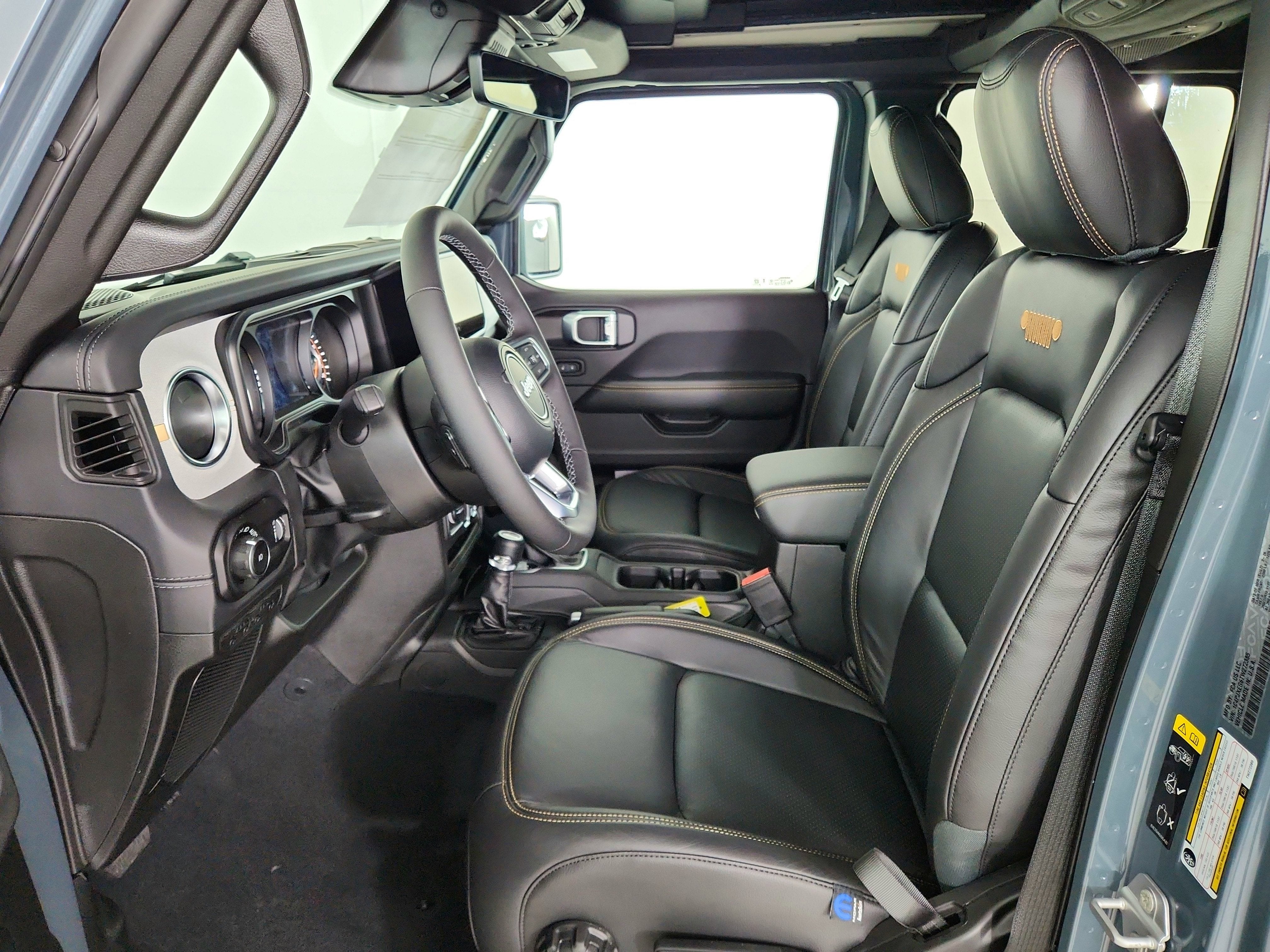 2026 Jeep Wrangler JEEP WRANGLER 4-DOOR SAHARA