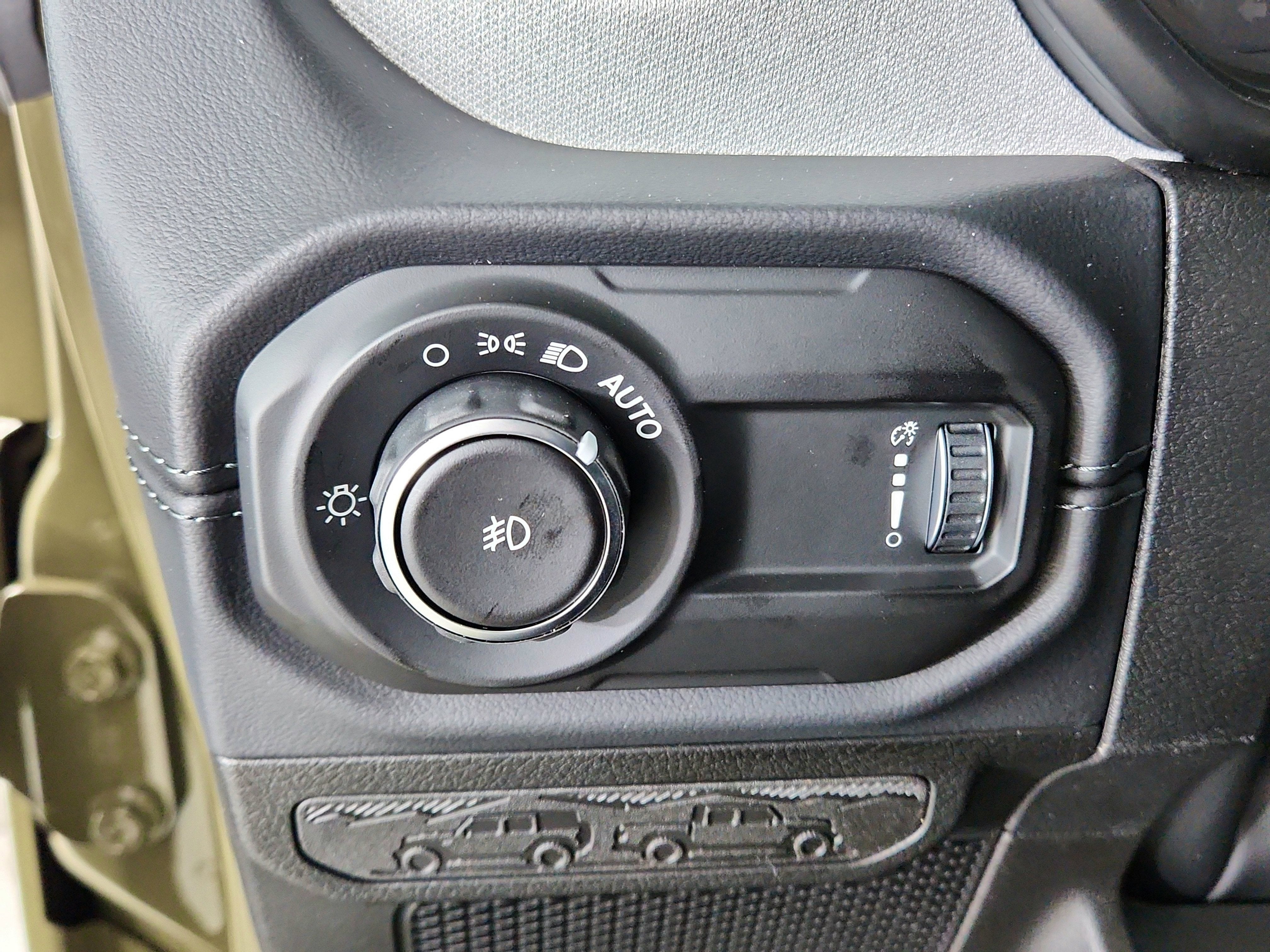 2026 Jeep Wrangler JEEP WRANGLER 4-DOOR SAHARA