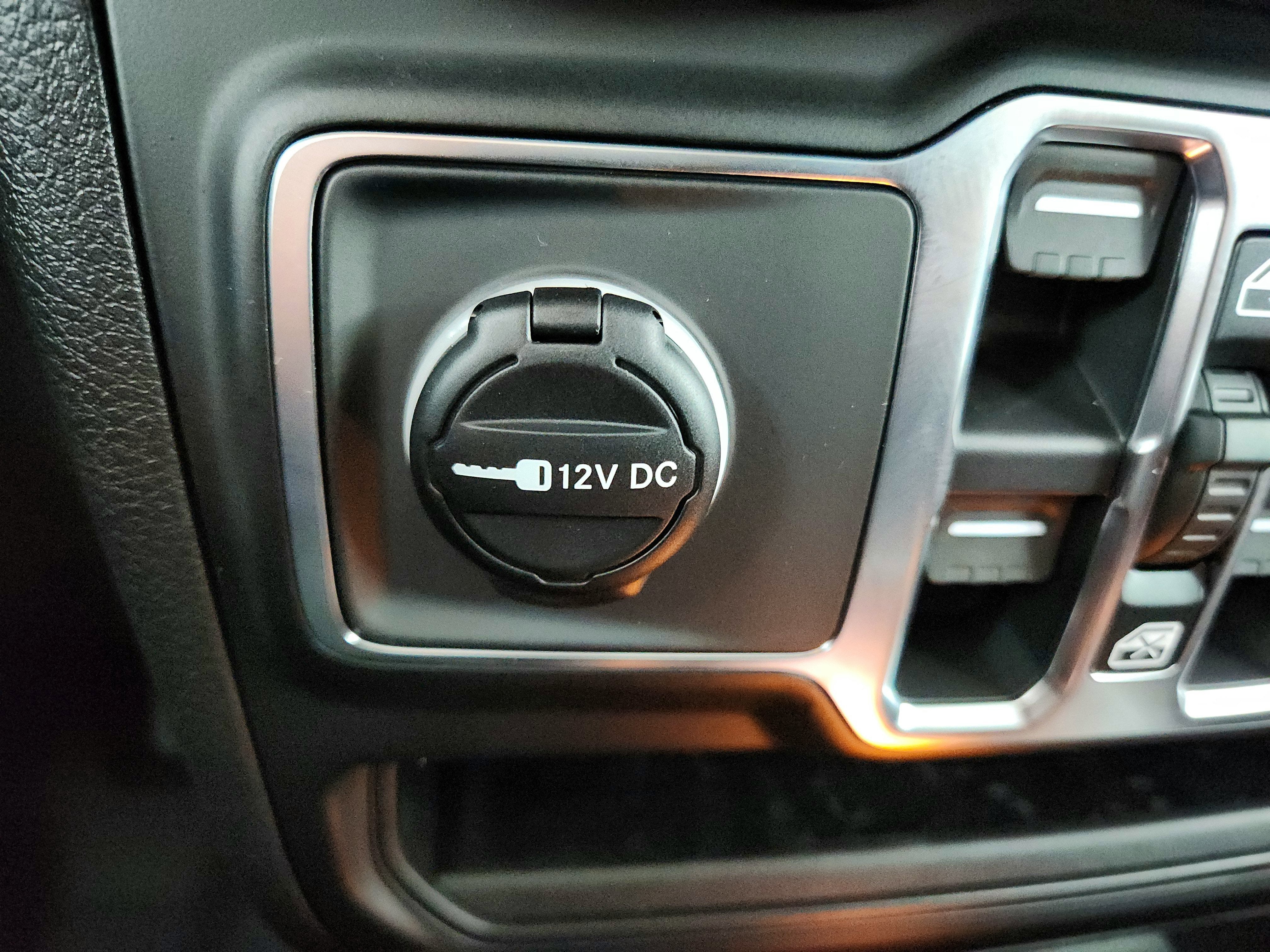 2026 Jeep Wrangler JEEP WRANGLER 4-DOOR SAHARA