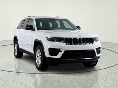 2026 Jeep Grand Cherokee JEEP GRAND CHEROKEE LAREDO 4X2