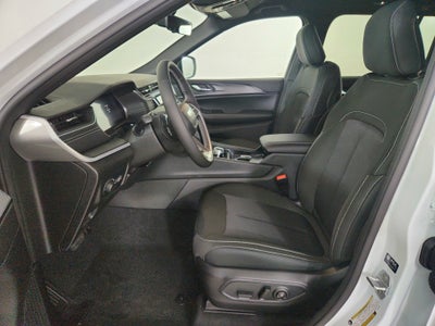2026 Jeep Grand Cherokee JEEP GRAND CHEROKEE LAREDO 4X2