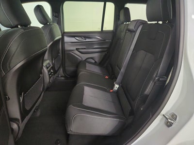 2026 Jeep Grand Cherokee JEEP GRAND CHEROKEE LAREDO 4X2